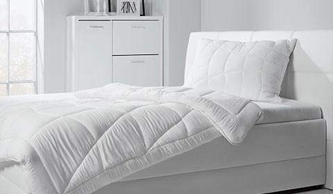 Gemütliches Steppbett in Weiß von mömax.