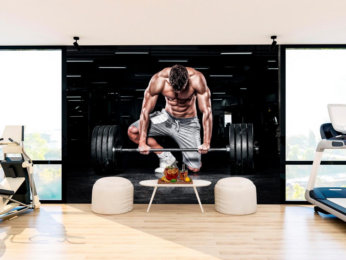 FOTOTAPETE Muskulöser Mann Fitnessstudio Training Sport 300x210 - Beige/Schwarz, Papier (300/210cm) - Muralo