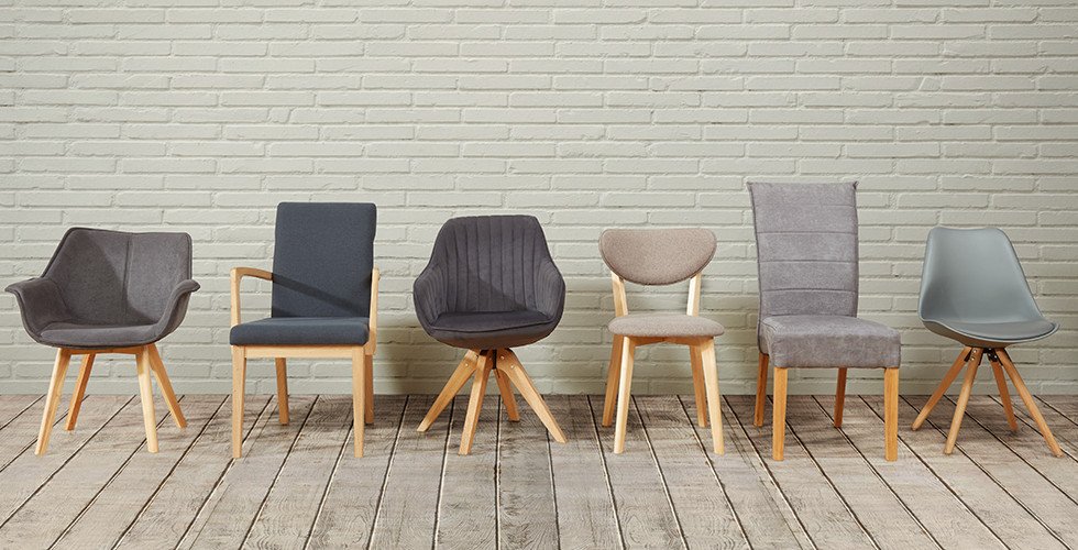Sessel-Stühle-Esszimmer-Gruppe-Stoffbezug-Holzbeine-moemax