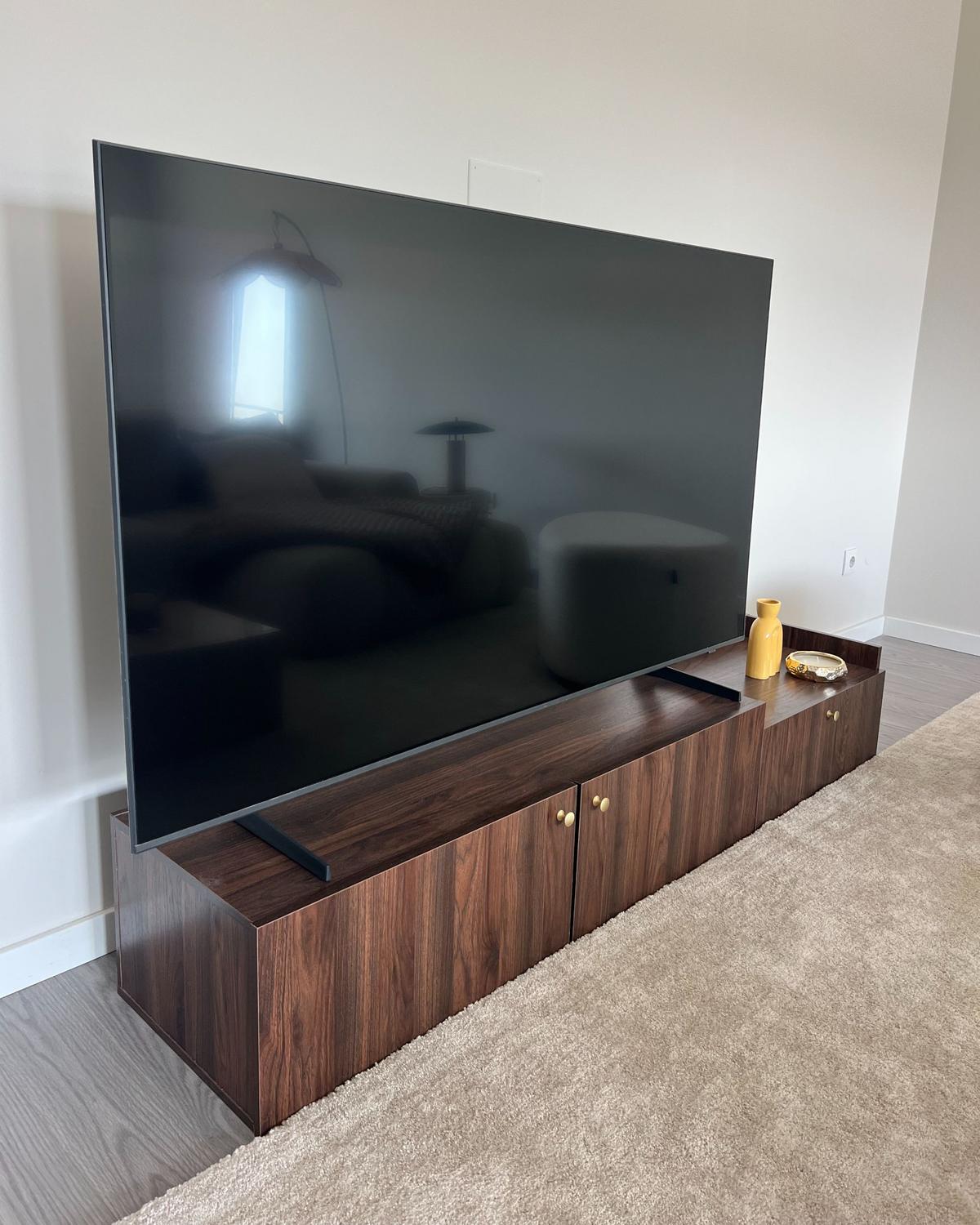TV-MÖBEL Dunkler Holzfarbton/Schwarz Lismore - Dunkelbraun/Schwarz, Holzwerkstoff (180/50/40cm) - Beliani