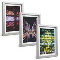 BILDER SET 3er Set - 20x30 cm Silberner Rahmen - Neonlichter am Fluss bei Nacht - Silberfarben, Kunststoff (20/30cm) - TULUP
