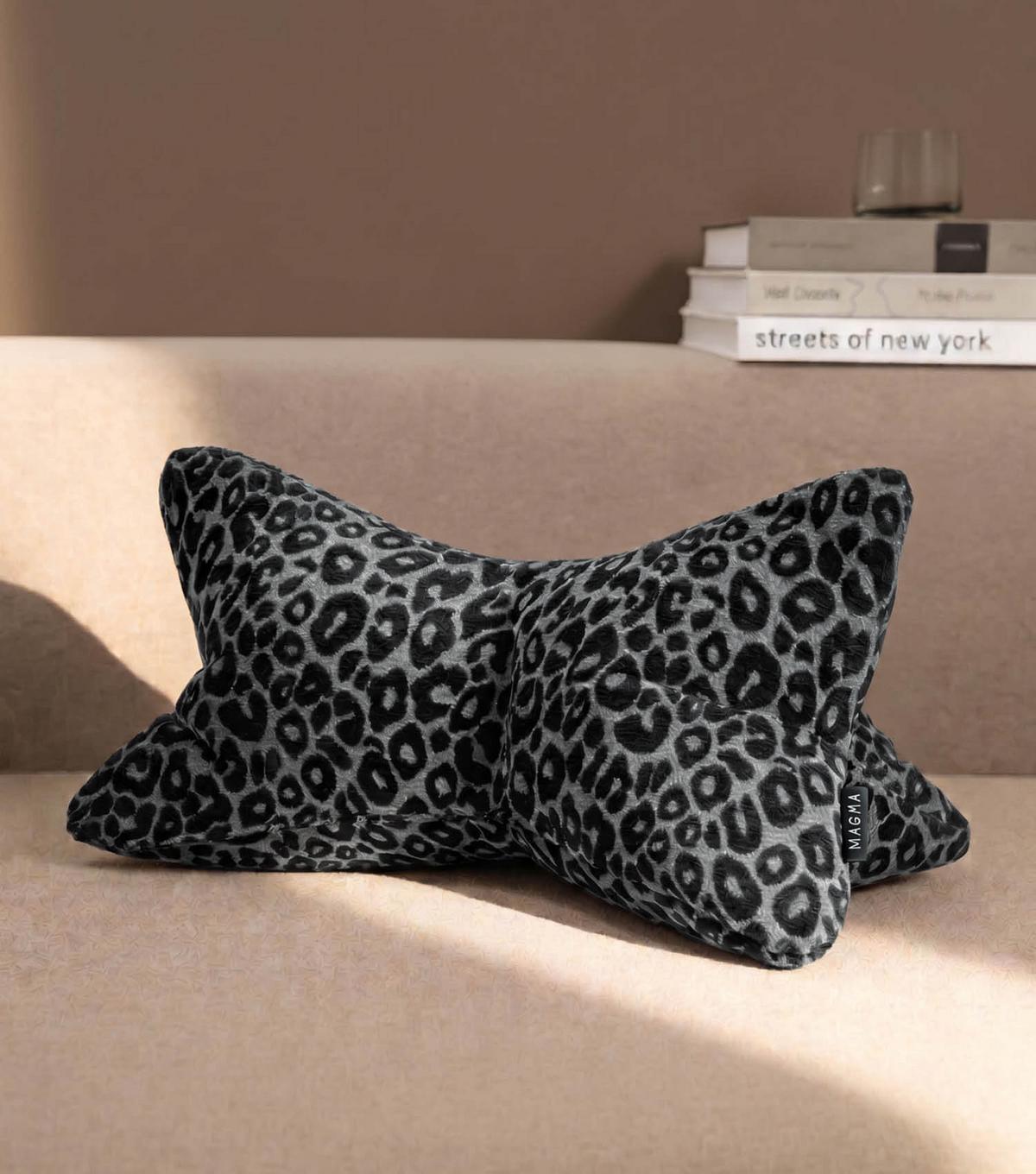 NACKENKISSEN Leseknochen Nook - Grau, Textil (42/22cm) - Mokebo