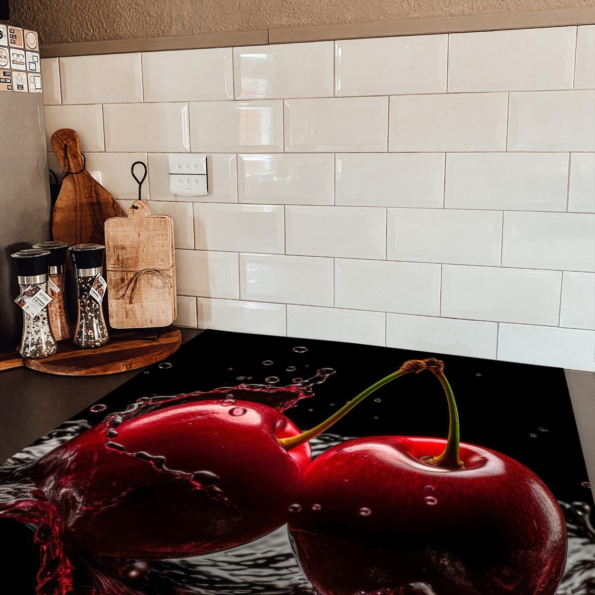 HERDABDECKPLATTE Kirsche - Rot - Frucht - Wasser - Schwarz Induktionsmatte 78x78 cm - Kirschrot, Kunststoff (78/78/0.2cm) - MuchoWow