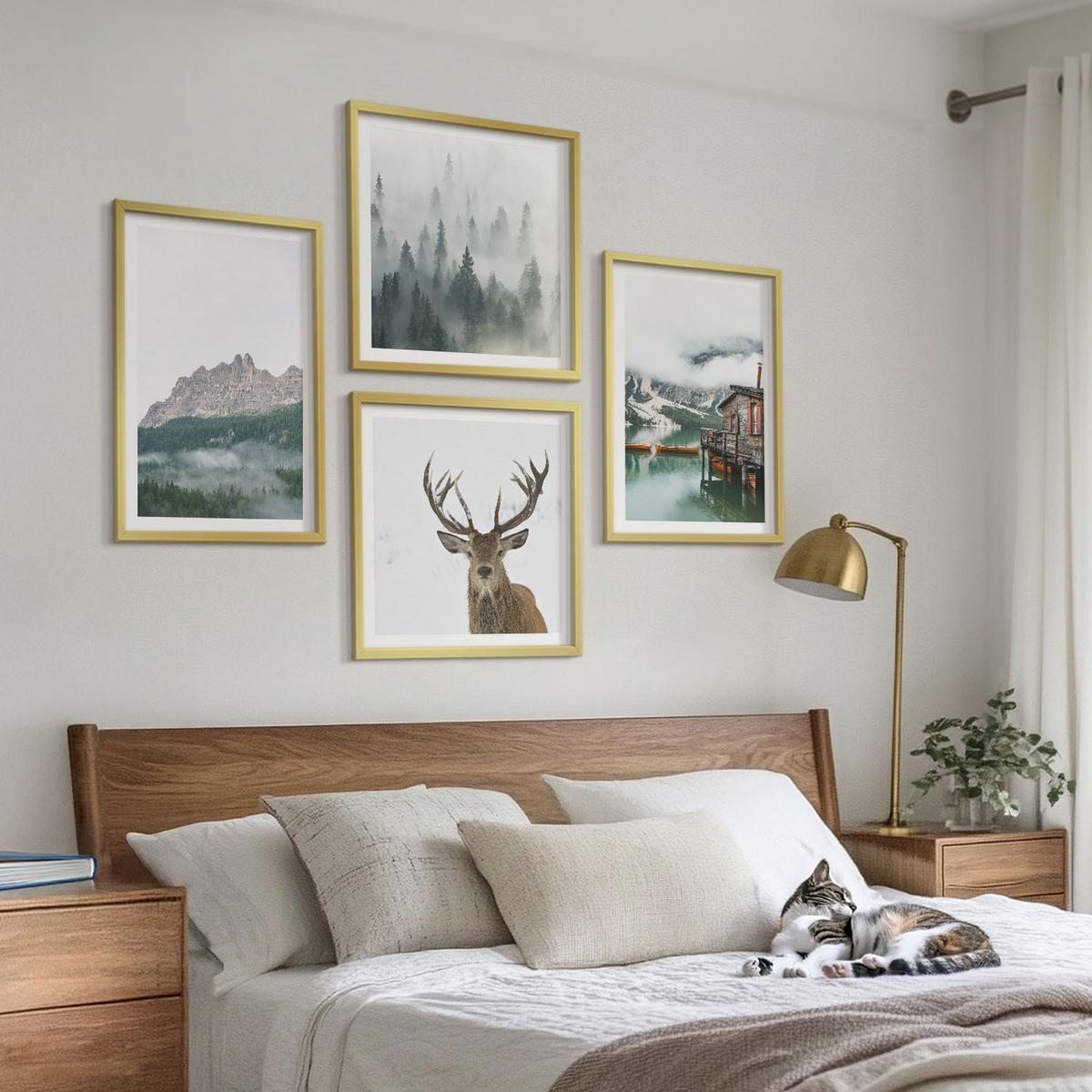 BILDER SET 4er Set - 50x50 cm & 40x60 cm Goldrahmen - Berge, See, Hirsche, Hütte, Nebel - Goldfarben, Kunststoff (50/50cm) - TULUP