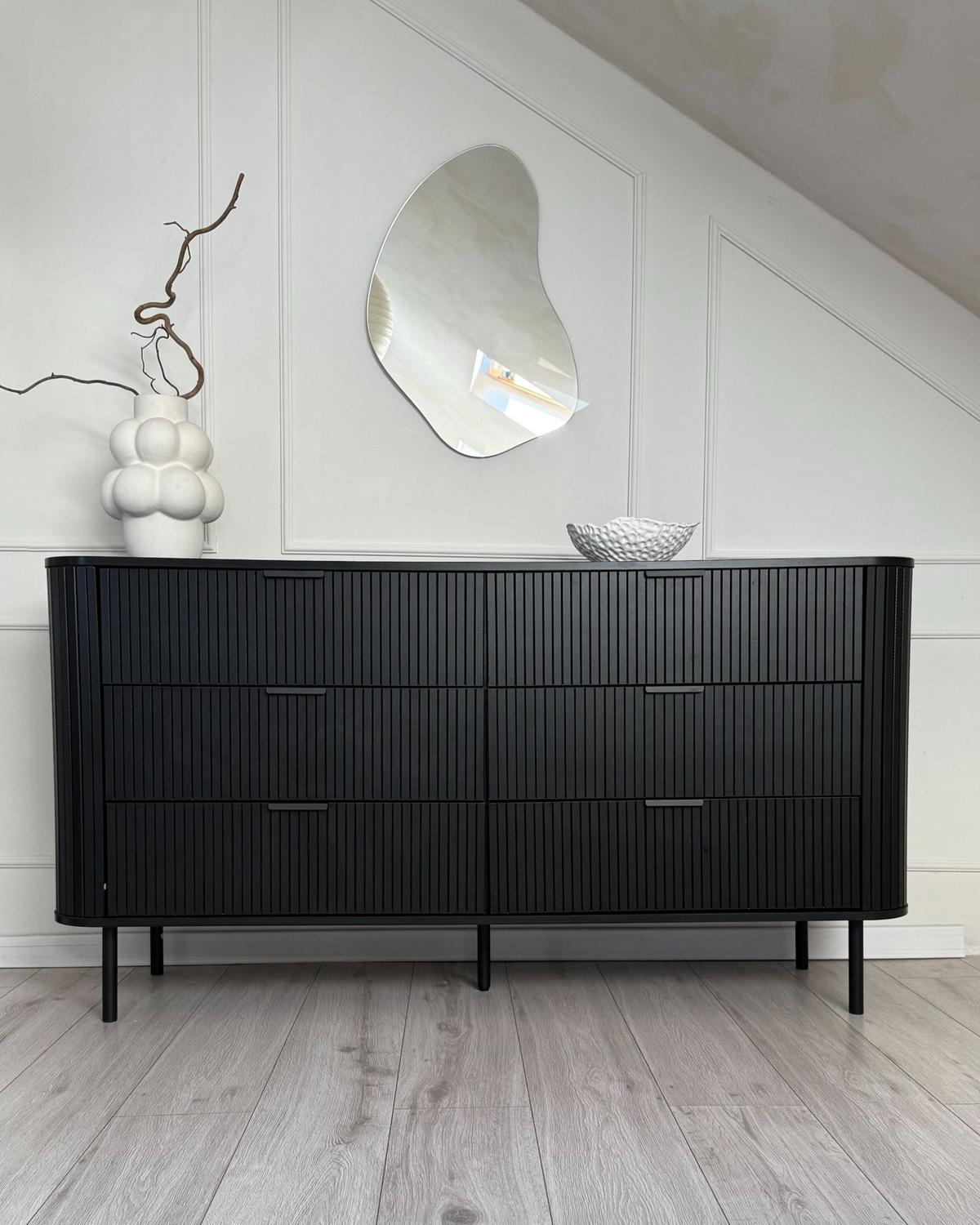 KOMMODE mit 6 Schubladen Schwarz Bradley - Schwarz, Holzwerkstoff (153/81/47cm) - Beliani