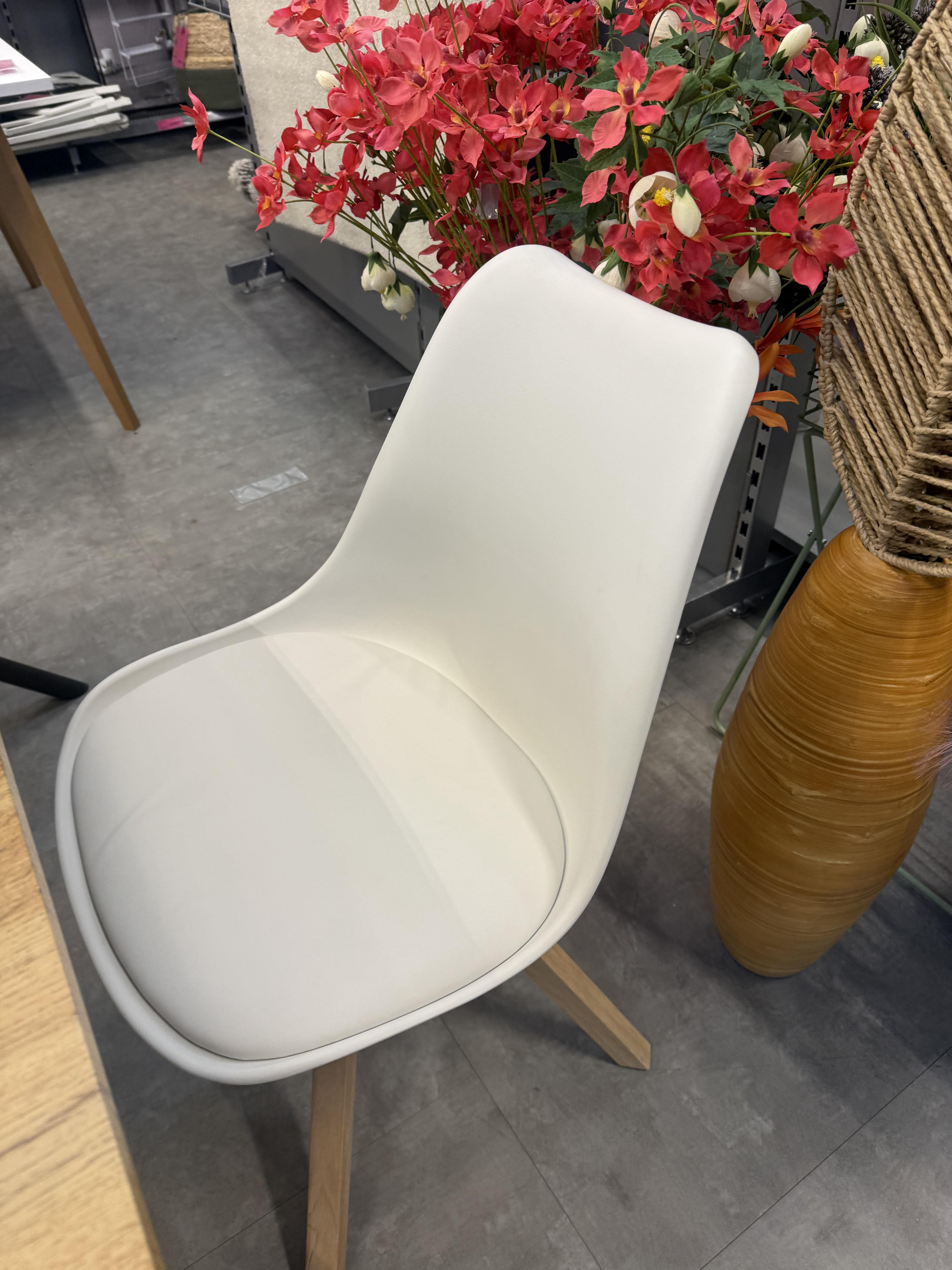 CSEPEL OUTLET SZÉK LILLY 2 *BEST PRICE*