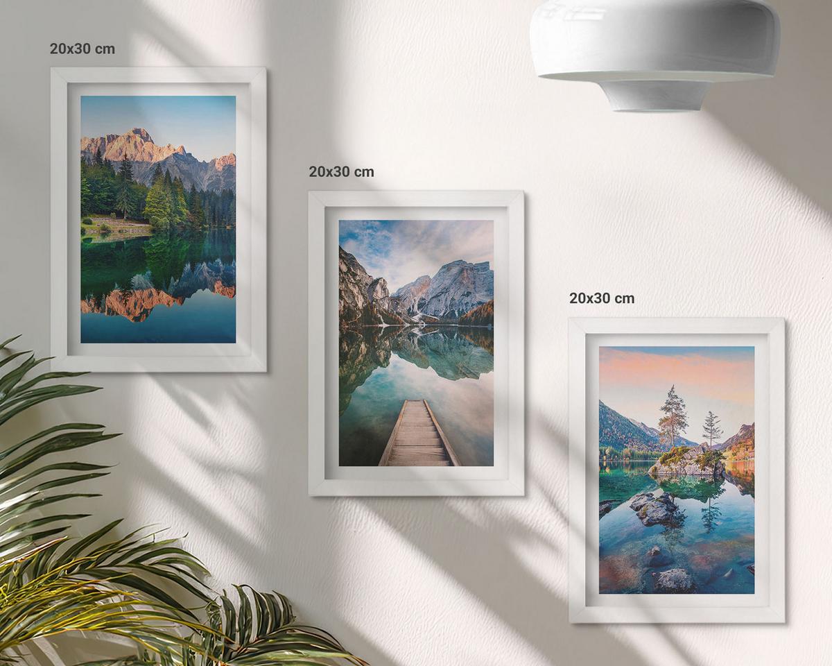 BILDER SET 3er Set - 20x30 cm Weißer Rahmen - Spiegelung des Waldes in Bergseen - Weiß, Kunststoff (20/30cm) - TULUP