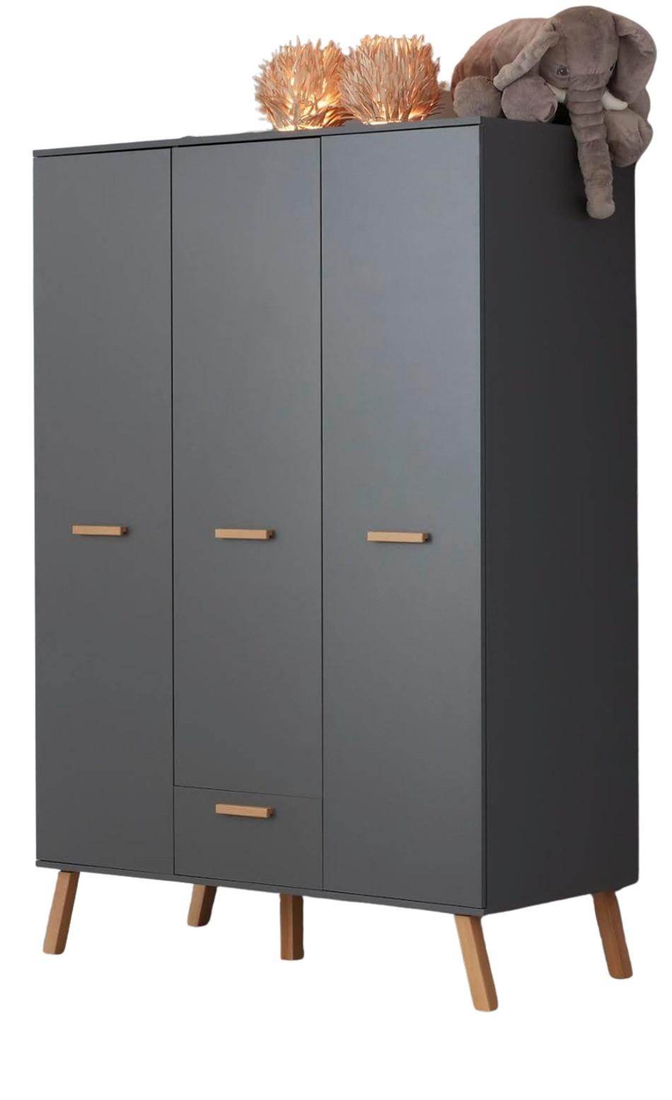 KLEIDERSCHRANK grau matt mit Buche massiv, 3-türig 130 x 190 cm für Baby- und Kinderzimmer - Eichefarben/Buchefarben, Holz/Holzwerkstoff (60/190/130cm) - Top.Furn