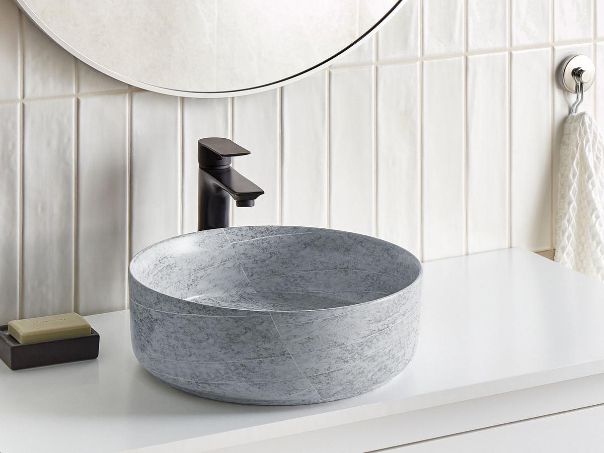 AUFSATZWASCHBECKEN Grauer Betoneffekt 37 cm Keramik Gudar - Dunkelgrau/Grau, Keramik (37/12/37cm) - Beliani