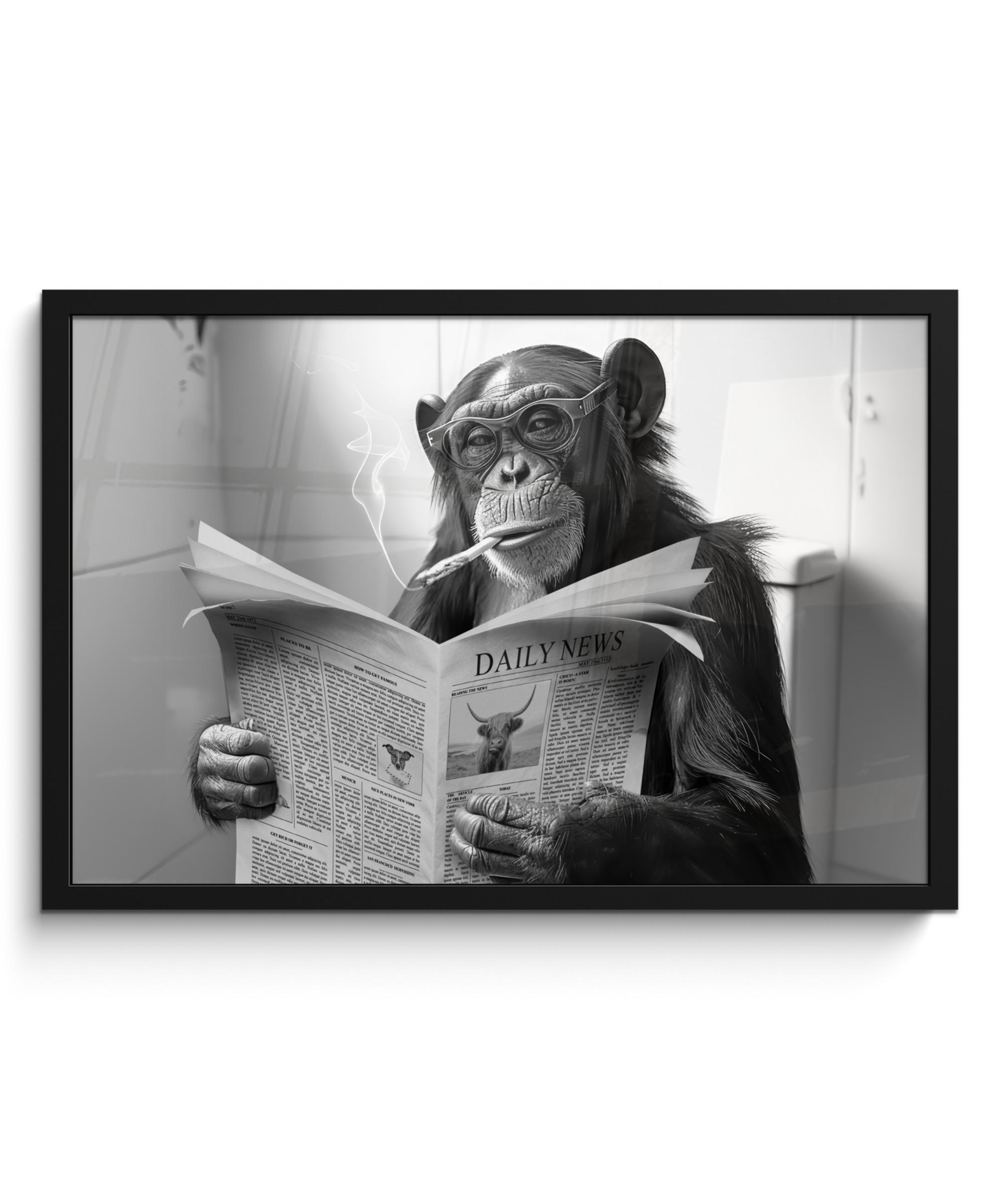 POSTER MIT RAHMEN Affe - WC - Zeitung - Schwarz-Weiß - Humor 60x40 cm - Hellgrau, Papier (60/40cm) - MuchoWow