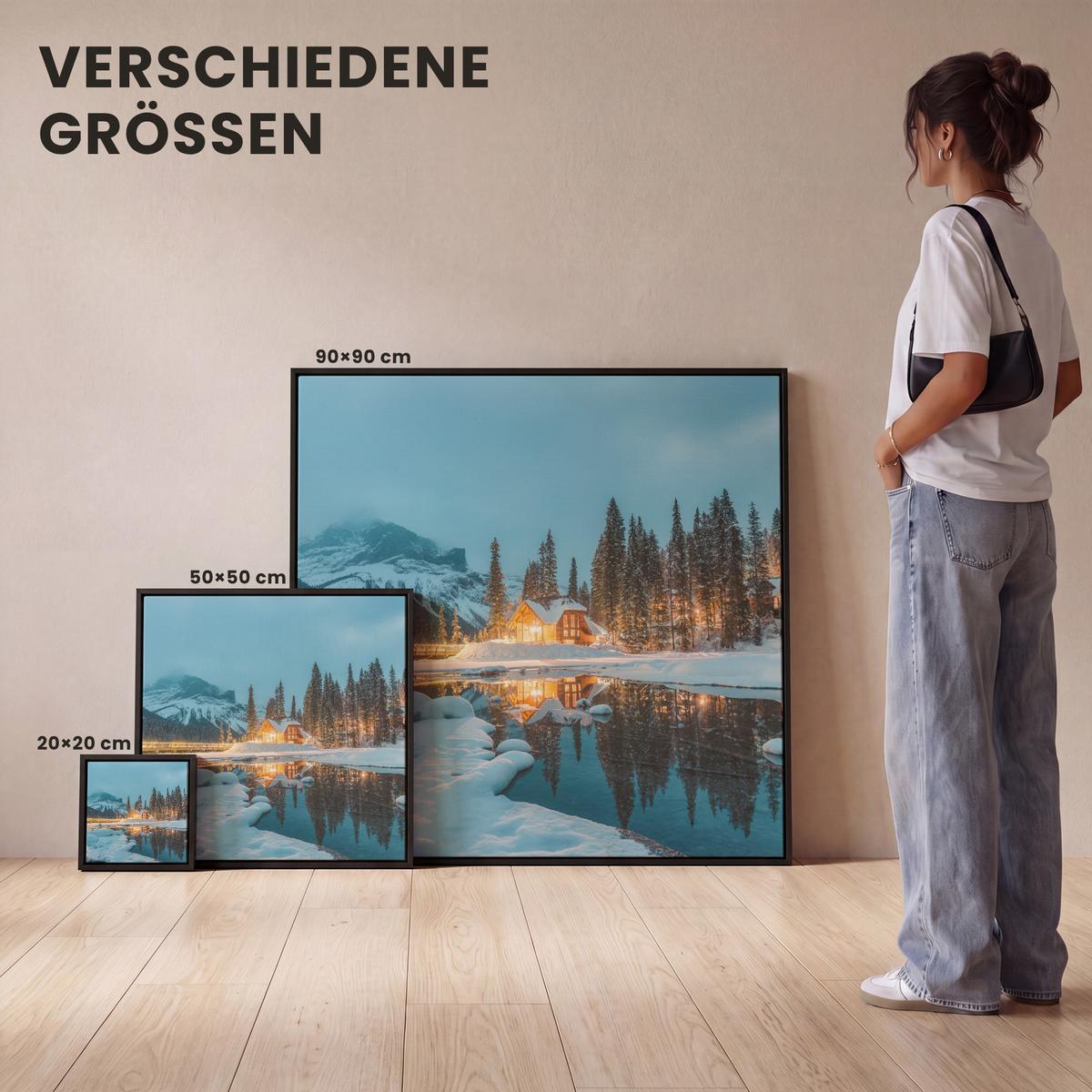 LEINWAND Bilder mit Rahmen - Winterlandschaft - Natur - Haus - Berge - Schnee - 20x20 - Hellblau, Textil (20/20cm) - MuchoWow