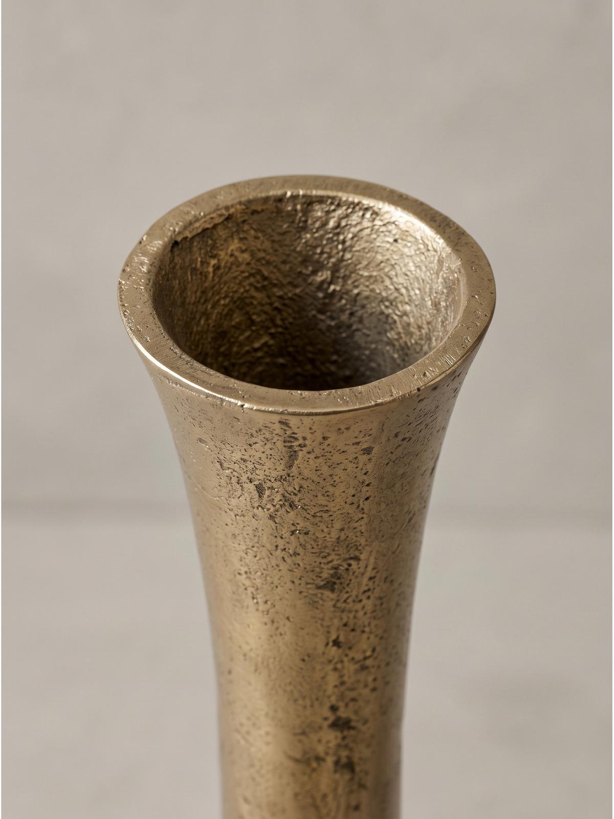 BODENVASE EBRO, Aluminium, handgefertigt, Gold, Ø 13 x 75 cm - Goldfarben, Metall (75cm) - KADIMA DESIGN