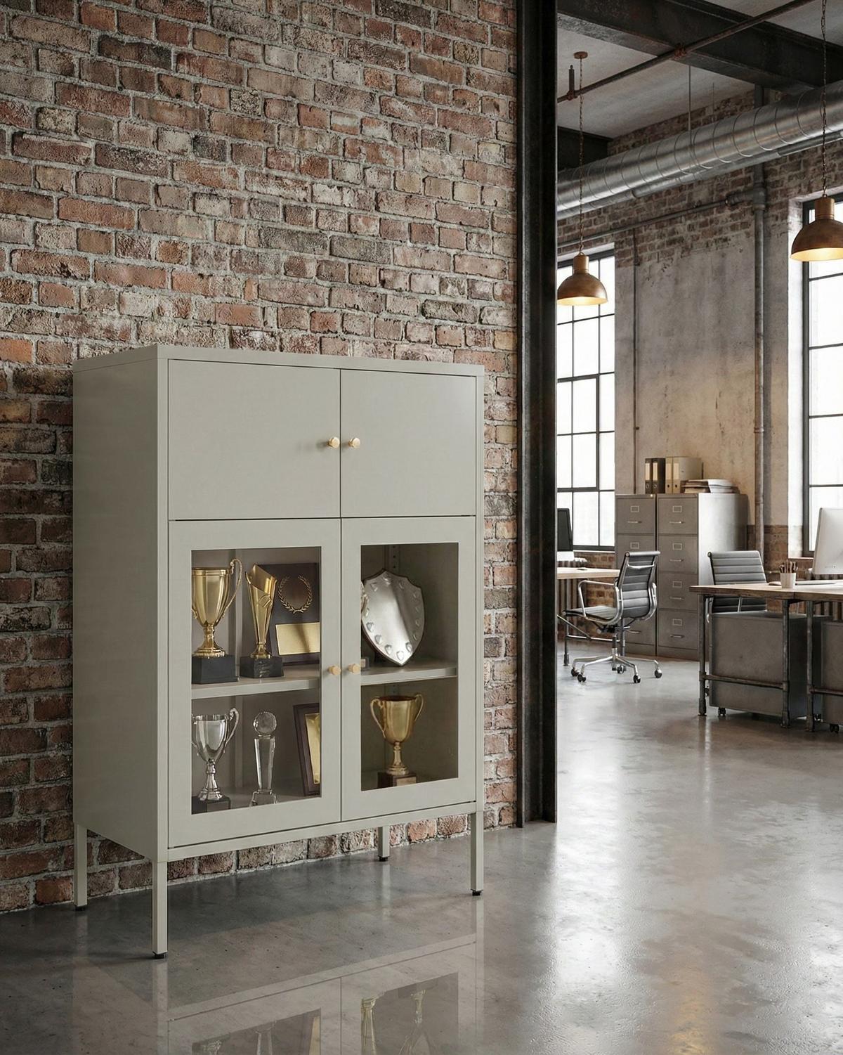 VITRINE mit Glastüren Metall 80 cm Hellbeige Esholt - Beige, Metall (80/102/40cm) - Beliani
