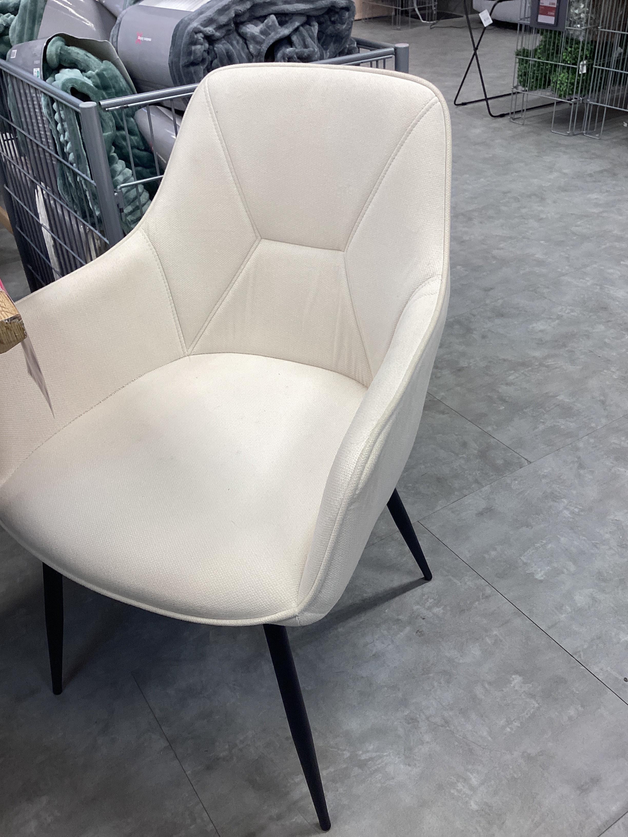 CSEPEL OUTLET KAROSSZÉK ELENA