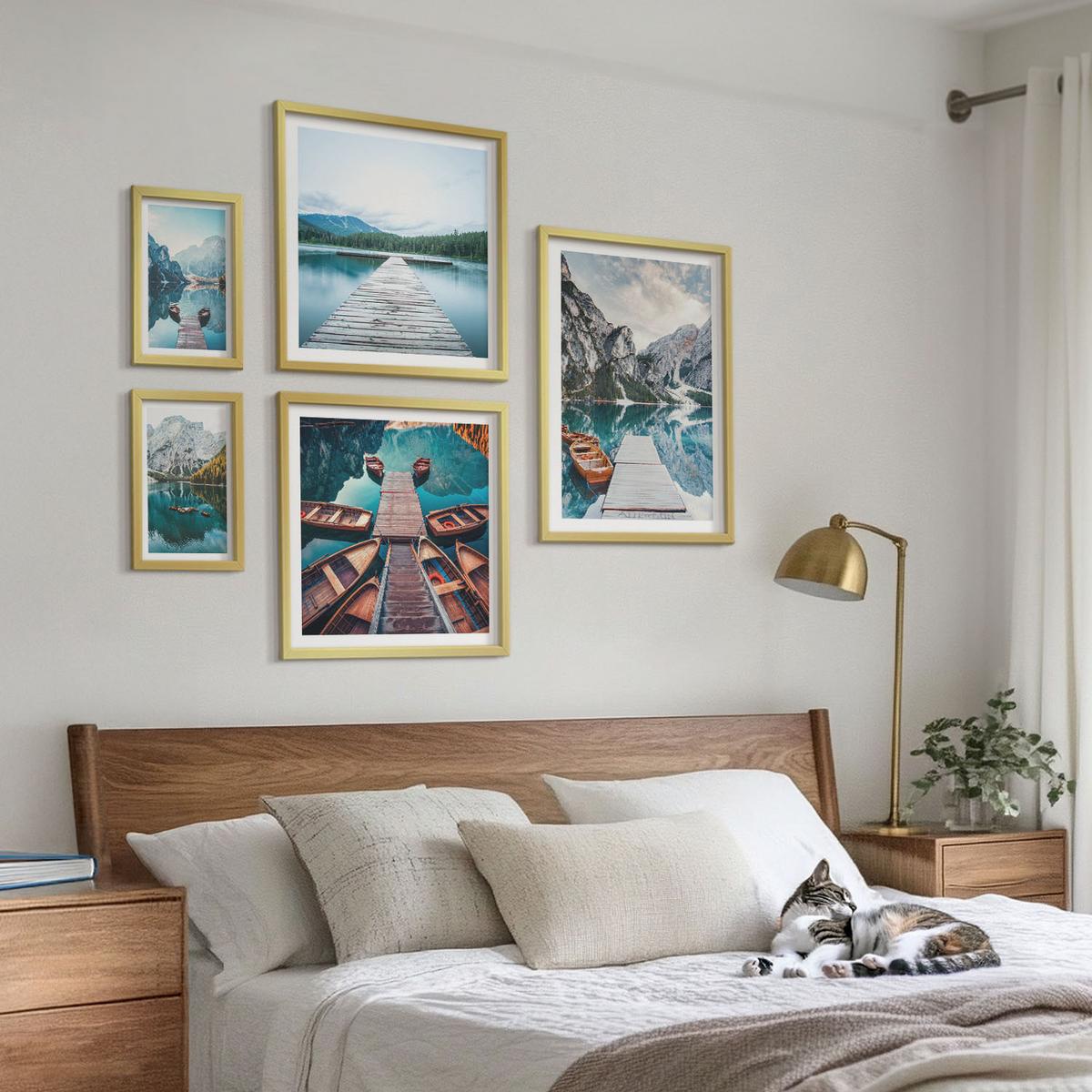 BILDER SET 5er Set - 50x50 cm & 20x30 cm & 40x60 cm Goldrahmen - Holzstege am See, Boote - Goldfarben, Kunststoff (40/60cm) - TULUP