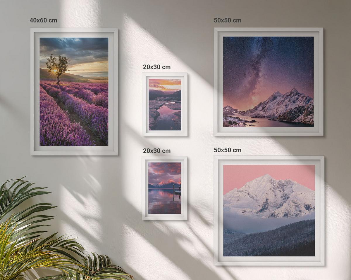 BILDER SET 5er Set - 50x50 cm & 20x30 cm & 40x60 cm Weißer Rahmen - Nachtstädte mit Neonlichtern - Weiß, Kunststoff (40/60cm) - TULUP