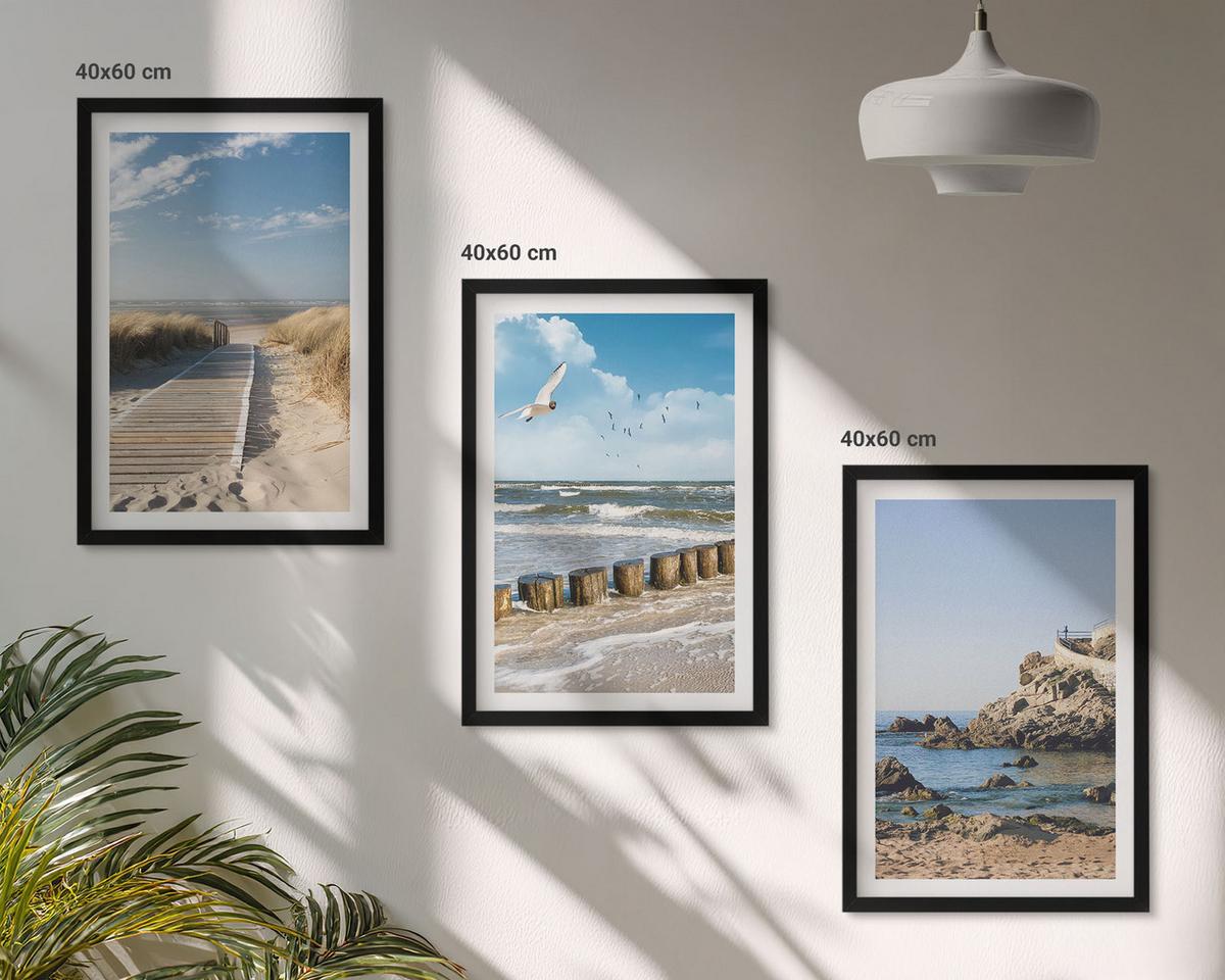 BILDER SET 3er Set - 40x60 cm Schwarzer Rahmen - Strand Holzsteg Klippen - Schwarz, Kunststoff (40/60cm) - TULUP