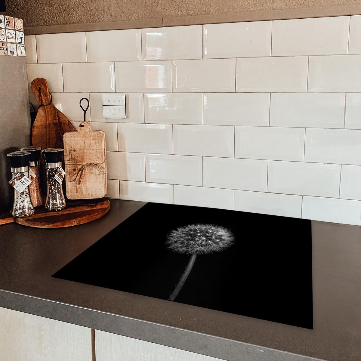 HERDABDECKPLATTE Löwenzahn - Schwarz - Floral - Botanisch Herdabdeckung Induktionsfeld 60x52 cm - Grau, Kunststoff (60/52/0.2cm) - MuchoWow