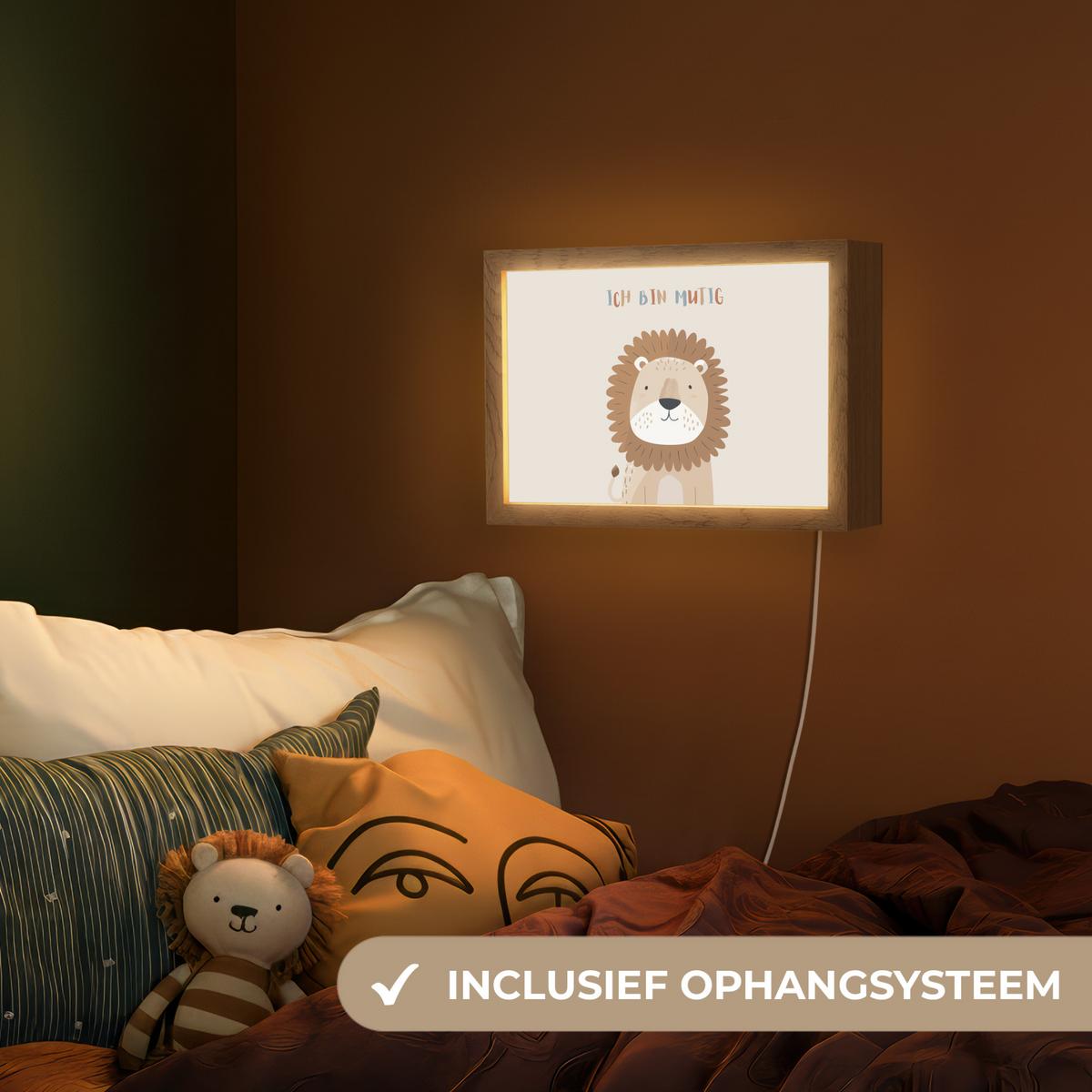 NACHTTISCHLAMPE Löwe - Beige - Tier - Mutig - Zitat 30x20 cm - Beige, Holzwerkstoff (8/30/20cm) - OnlyWow