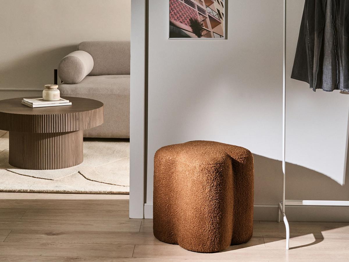 POUF Bouclé Goldbraun Mancos - Goldfarben, Textil (41/44/35cm) - Beliani