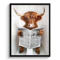 POSTER MIT RAHMEN Schottischer Highlander - Tier - Zeitung - Toilette Posterleiste 60x80 cm - Kastanienfarben, Papier (60/80cm) - MuchoWow