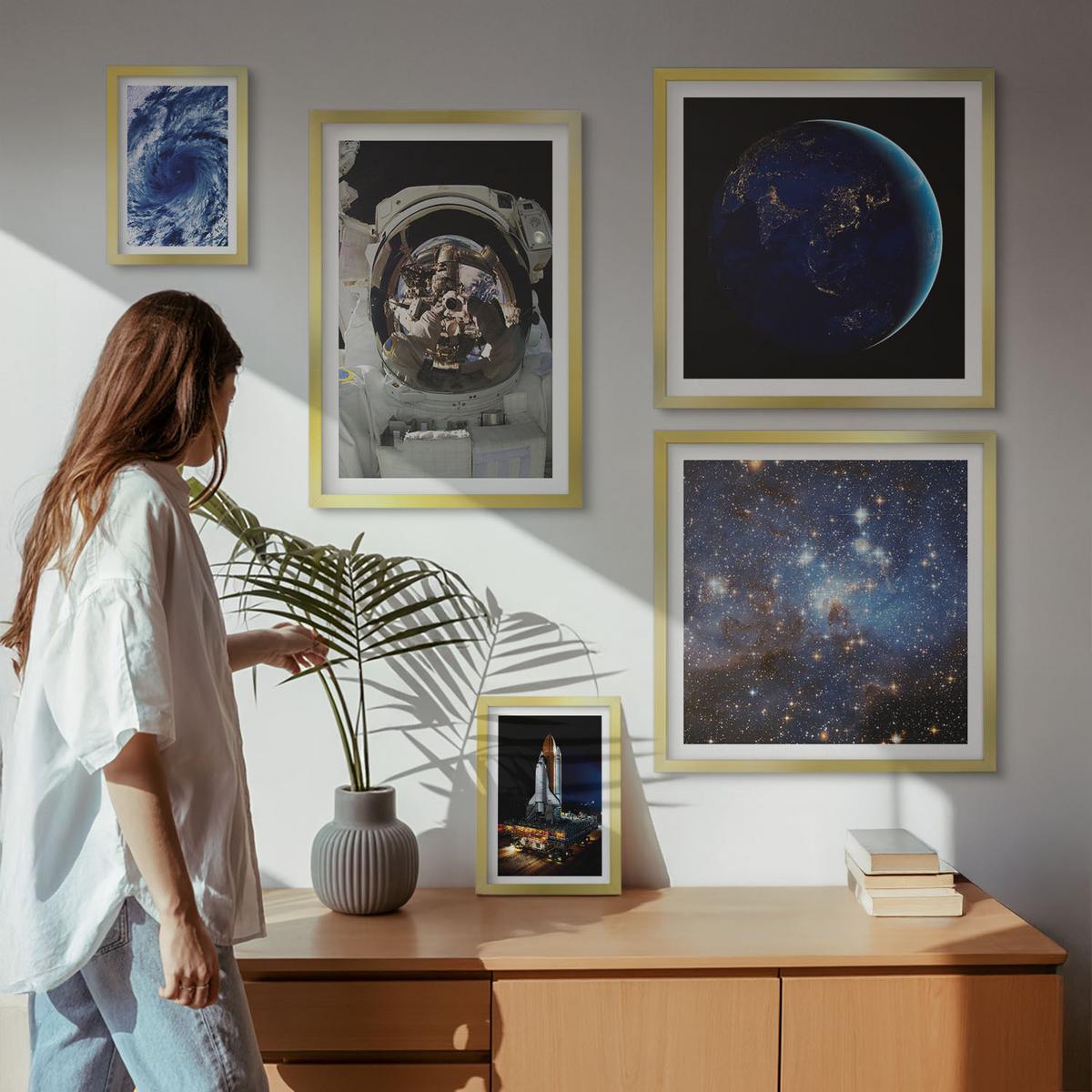 BILDER SET 5er Set - 50x50 cm & 20x30 cm & 40x60 cm Goldrahmen - Weltraum Erde Astronaut Rakete - Goldfarben, Kunststoff (40/60cm) - TULUP