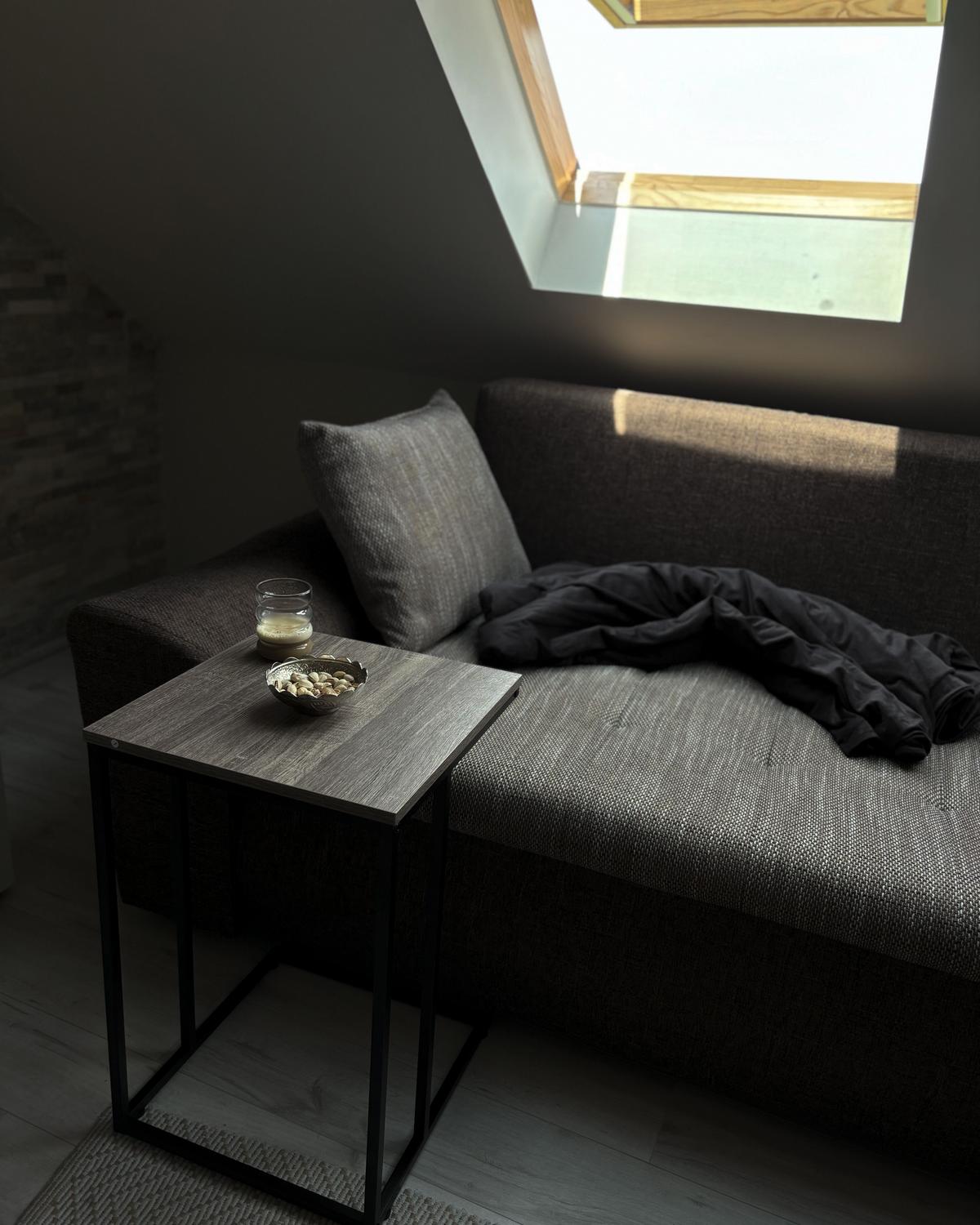 BEISTELLTISCH Holzoptik taupe quadratisch 40/40 cm Troy - Dunkelbraun/Schwarz, Holzwerkstoff (40/40/61cm) - Beliani