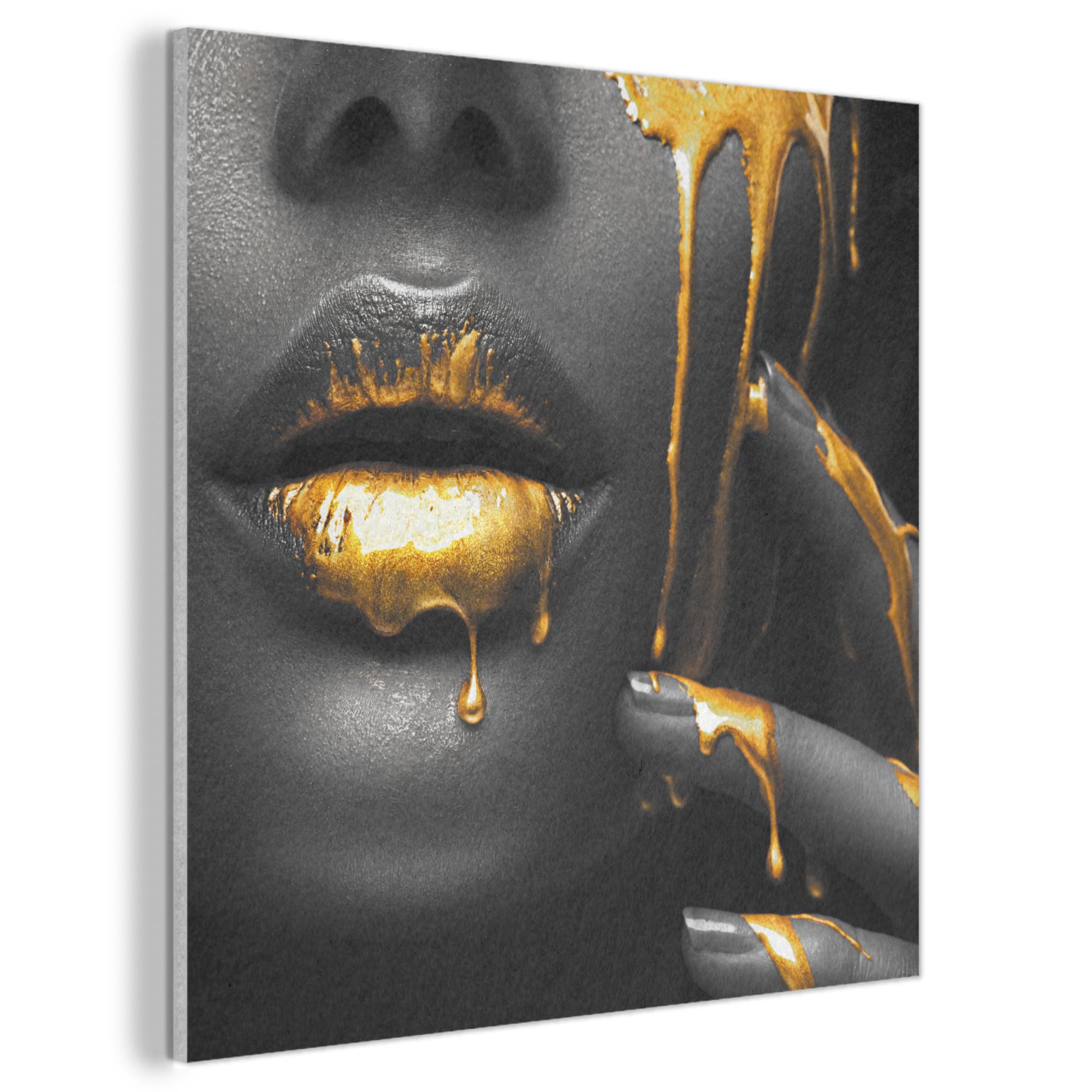AKUSTIKBILD Frau - Schwarz - Gold - Gesicht - Lippen Akustikpaneele 90x90 cm - Goldfarben, Kunststoff (90/90/0.9cm) - MuchoWow