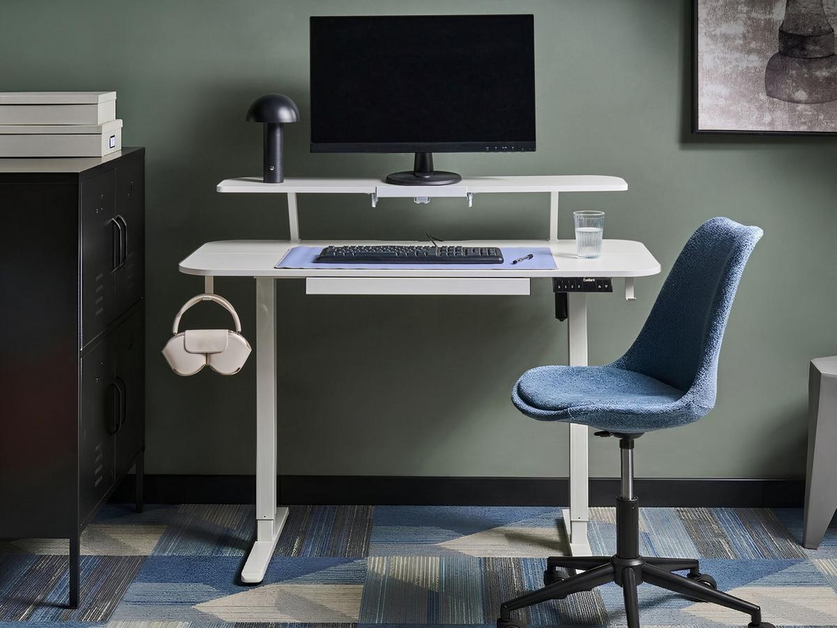 Beliani SCHREIBTISCH elektrisch höhenverstellbar 120/60 cm mit USB ...