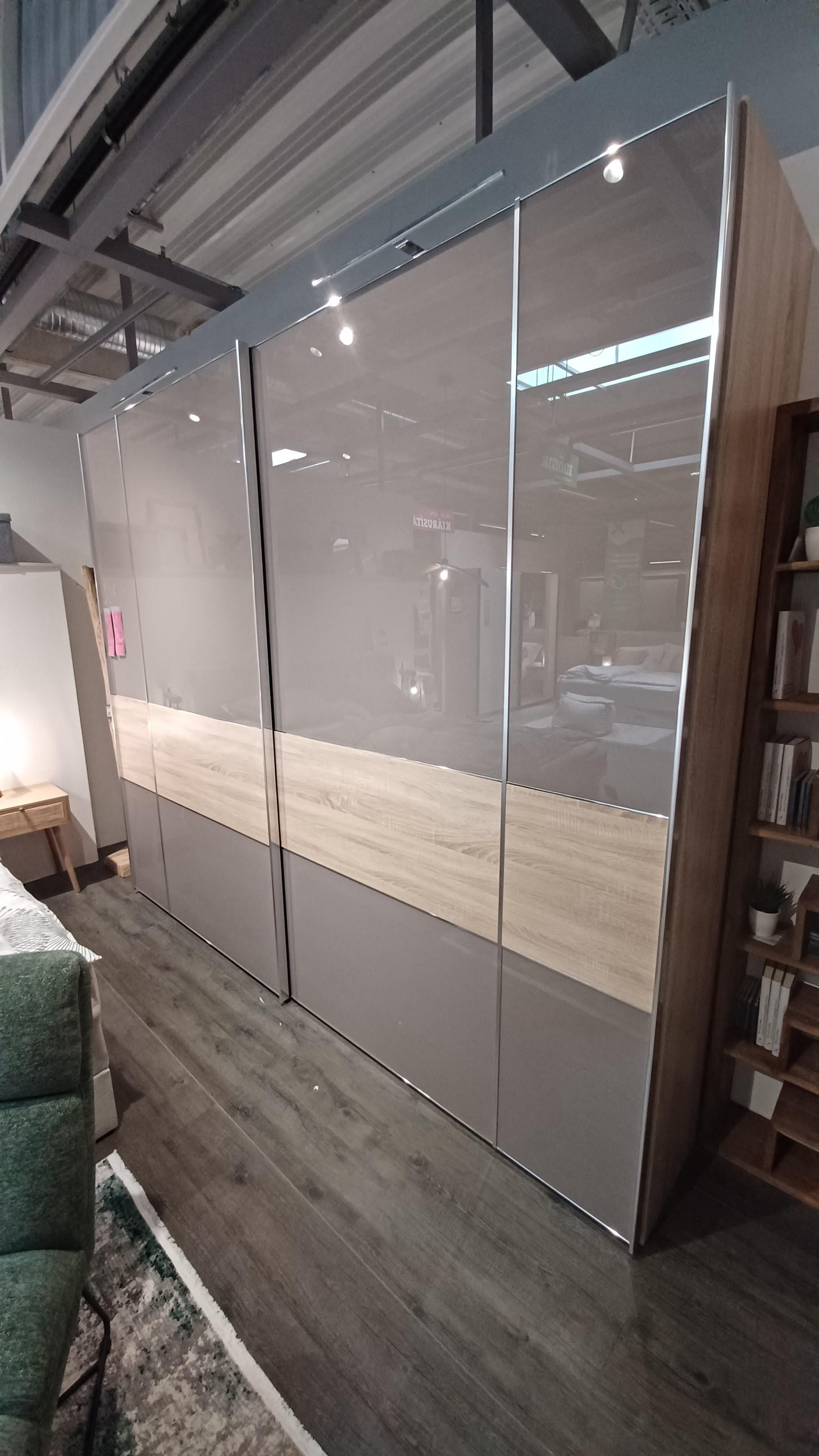 SONETT TOLÓAJTÓS SZEKRÉNY