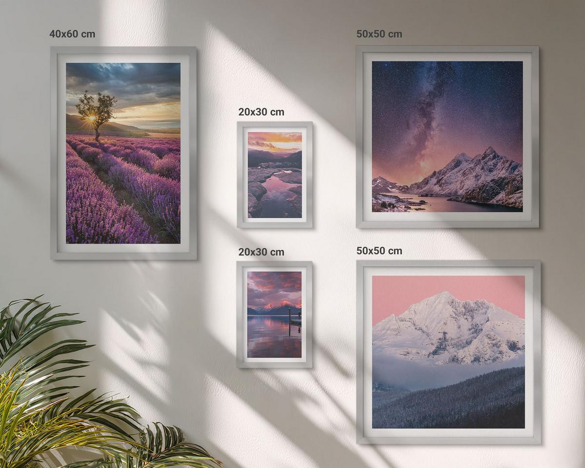 BILDER SET 5er Set - 50x50 cm & 20x30 cm & 40x60 cm Silberner Rahmen - Nachtstädte mit Neonlichtern - Silberfarben, Kunststoff (40/60cm) - TULUP