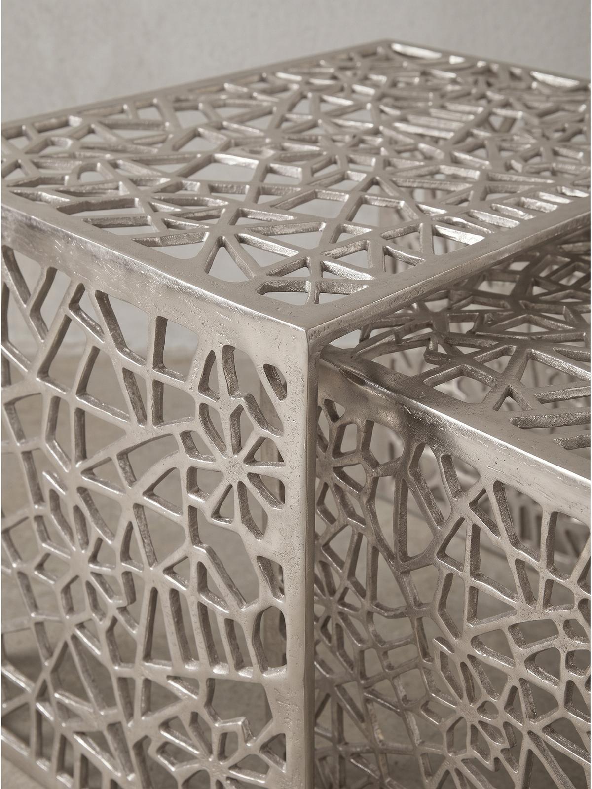 COUCHTISCHE 2er-Set INDRE, Aluminium, handgefertigt, Silber, 50 x 40 x 40 cm - Silberfarben, Metall (40/50/40cm) - KADIMA DESIGN