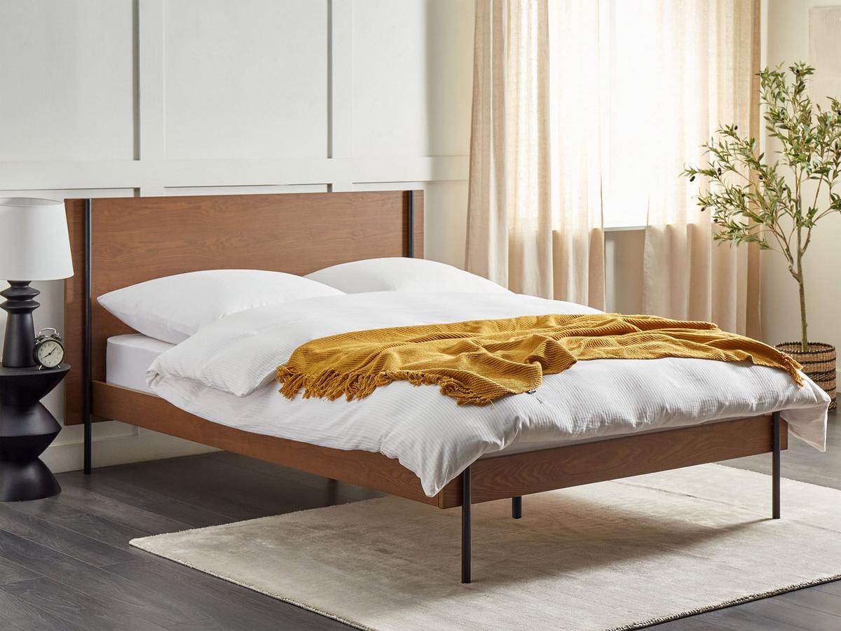 BETT mit Lattenrost 140x200 cm Dunkler Holzfarbton Libermont - Dunkelbraun, Holzwerkstoff (140/200cm) - Beliani