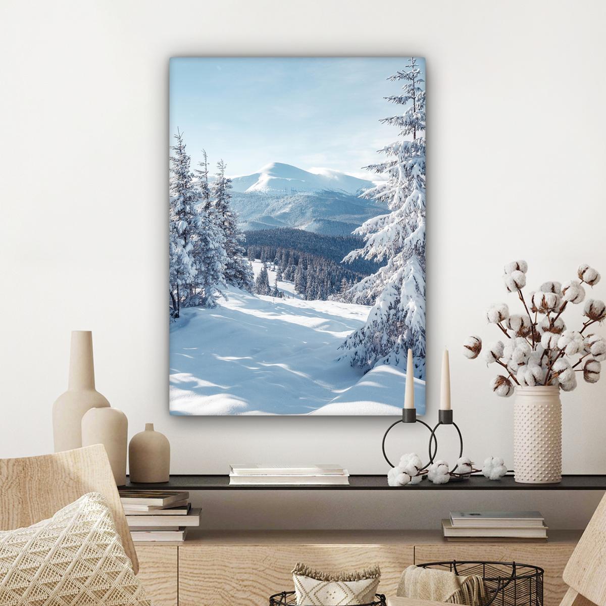 LEINWANDBILD Winterlandschaft - Natur - Berge - Bäume - Schnee Wandbild Wohnzimmer 60x80 cm - Hellblau, Textil (60/80cm) - MuchoWow