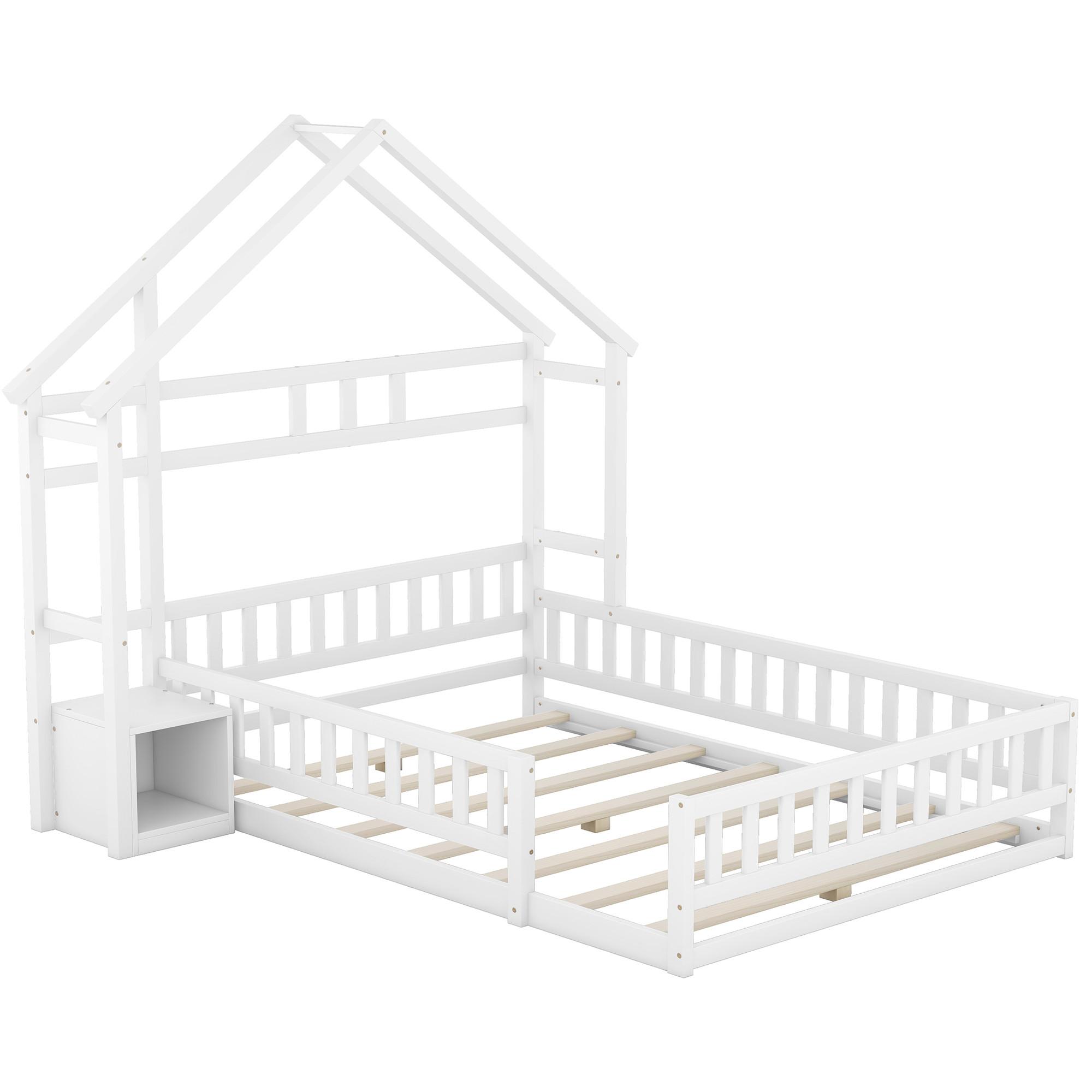 KINDERBETT 140x200 cm Hausbett Weiß – Massivholz Bett mit Geländer & Nachttisch - Weiß, Holz - Urban Meuble