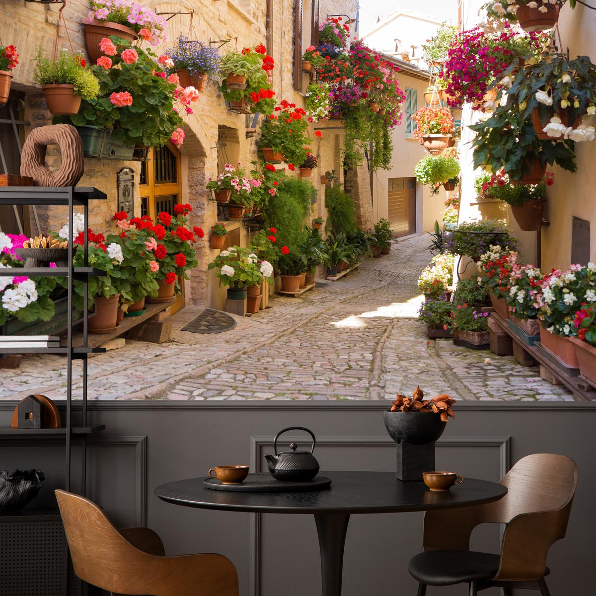 FOTOTAPETE für Wohnzimmer Italienische Steinstraße Blumen Pflanzene 350x256 - Beige/Rot, Papier (350/256cm) - Muralo