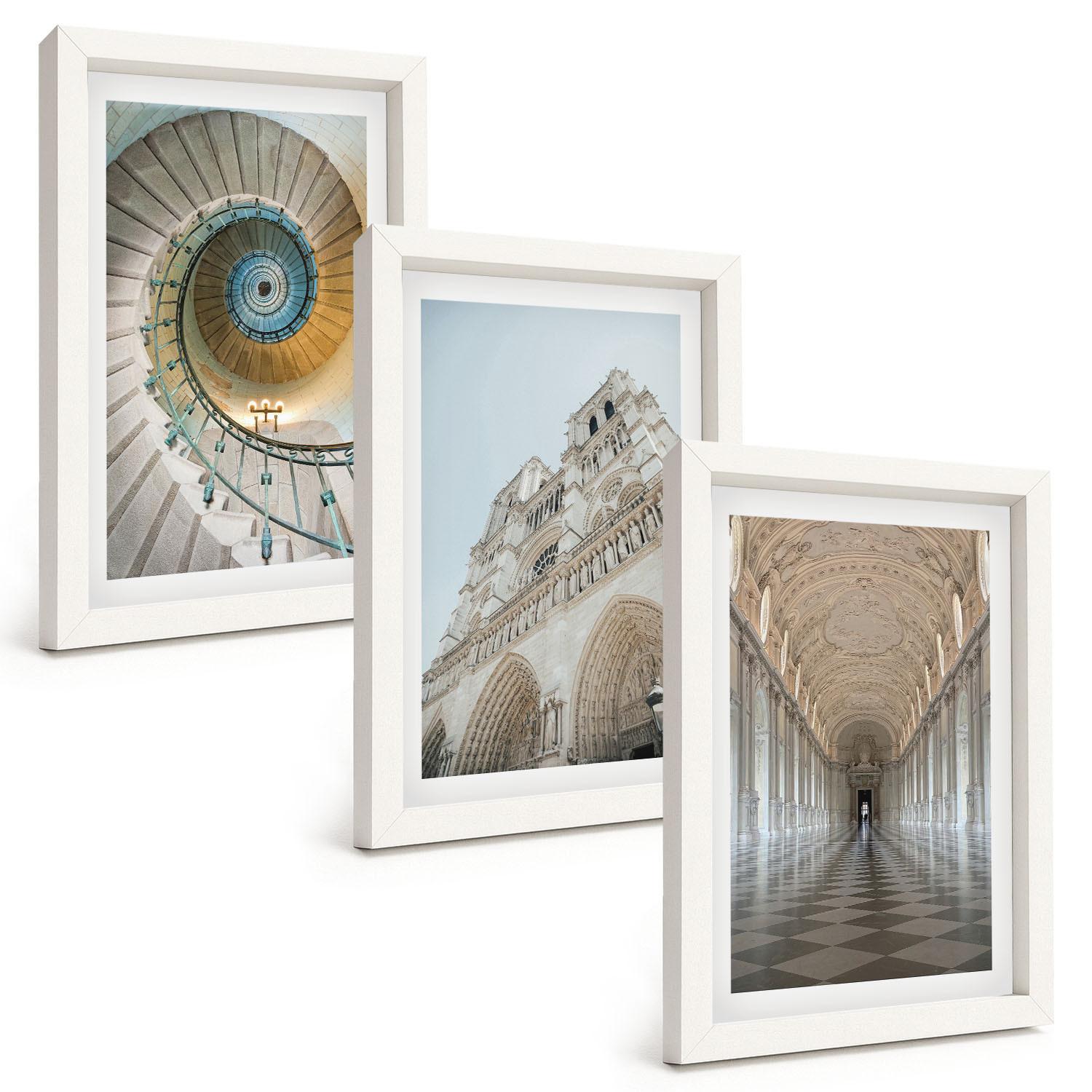 BILDER SET 3er Set - 20x30 cm Weißer Rahmen - Wendeltreppe der Kathedralenfassade - Weiß, Kunststoff (20/30cm) - TULUP