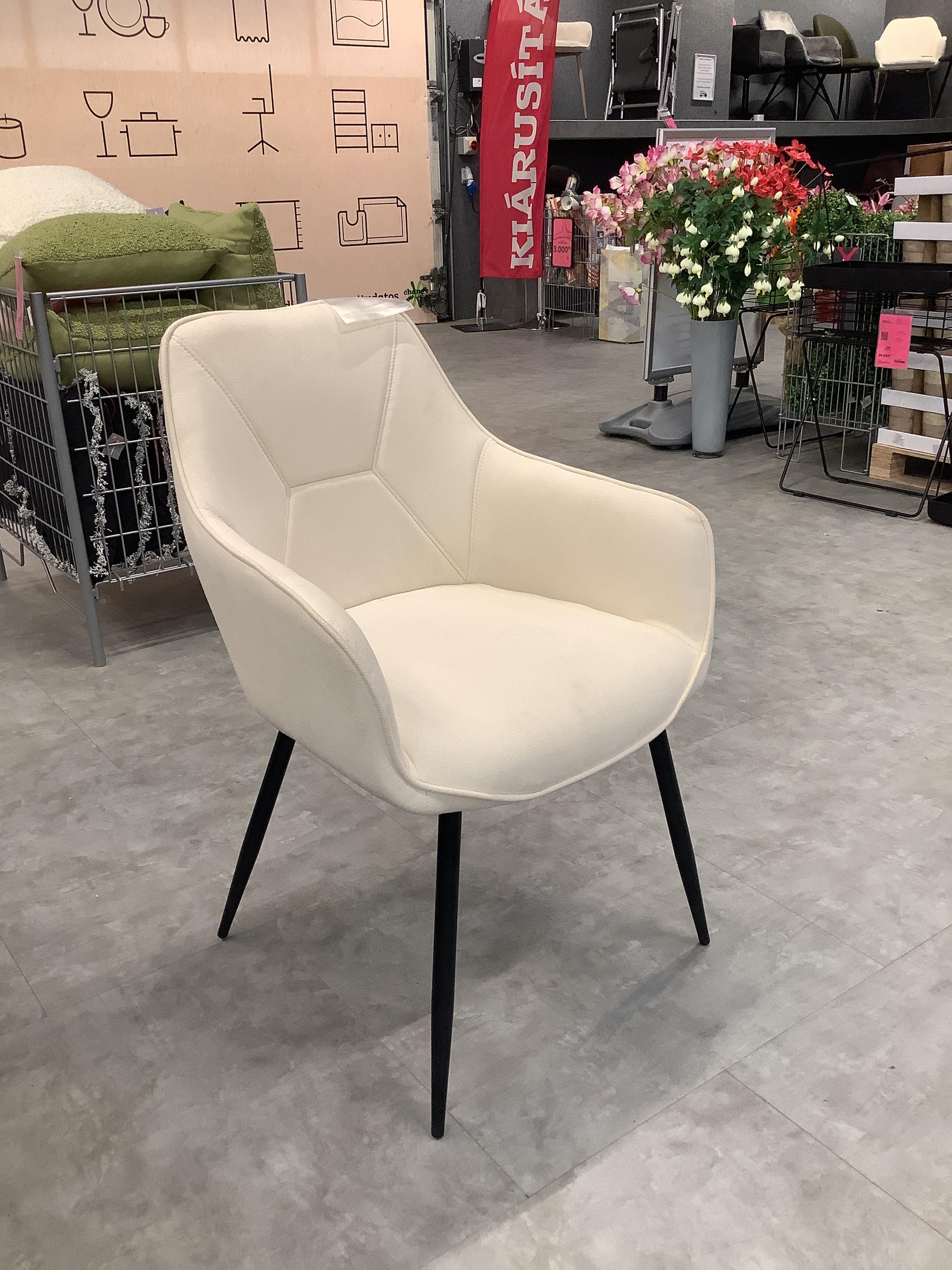 CSEPEL OUTLET KAROSSZÉK ELENA