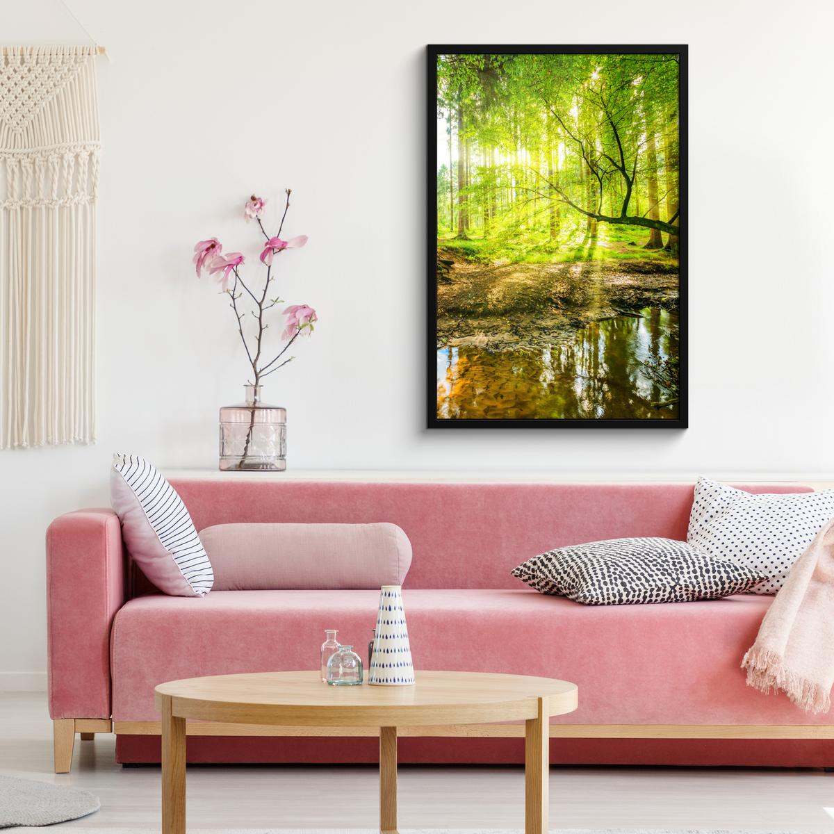 POSTER MIT RAHMENGERAHMTES BILD Wald - Landschaft - Wasser - Bäume - Sonne - Grün - Natur 60x90 cm - Grün, Papier (60/90cm) - MuchoWow