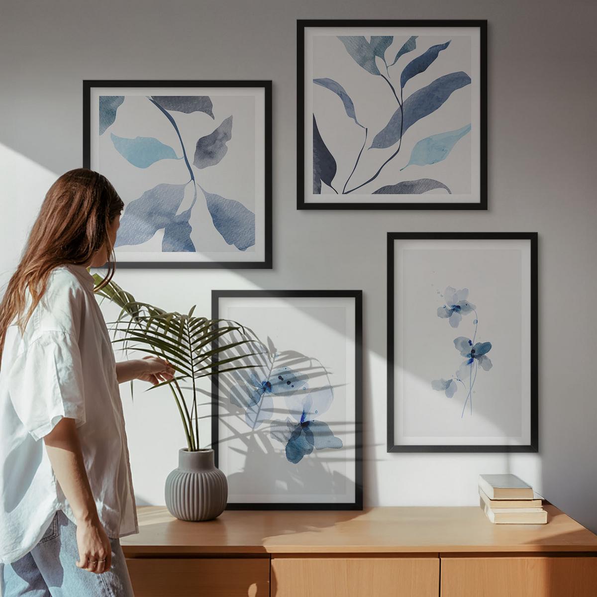 BILDER SET 4er Set - 50x50 cm & 40x60 cm Schwarzer Rahmen - Minimalistische blaue Blumen - Schwarz, Kunststoff (50/50cm) - TULUP
