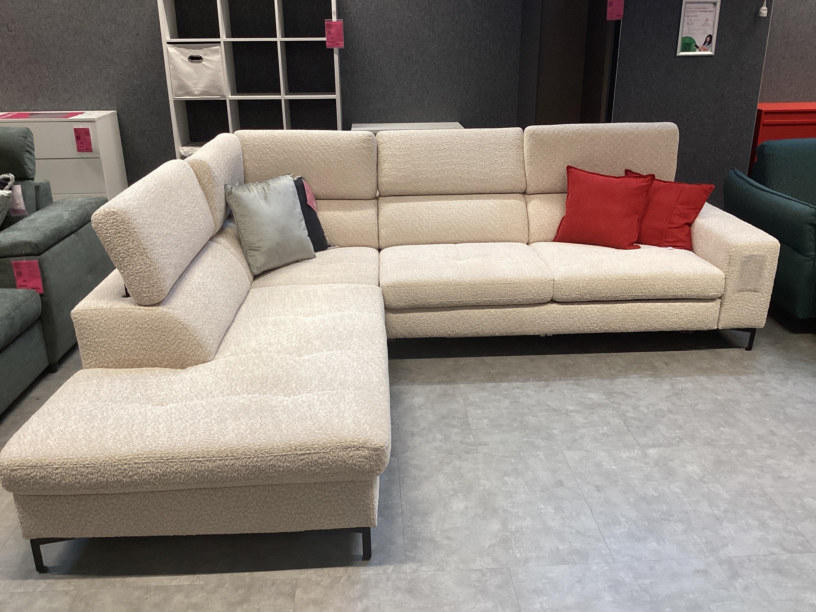 CSEPEL OUTLET LARIO SAROKKANAPÉ