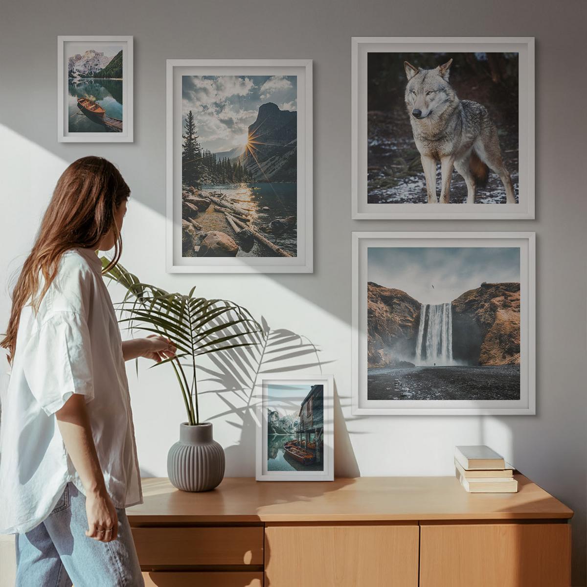 BILDER SET 5er Set - 50x50 cm & 20x30 cm & 40x60 cm Weißer Rahmen - Berge, Seen, Wasserfall, Wolf - Weiß, Kunststoff (40/60cm) - TULUP