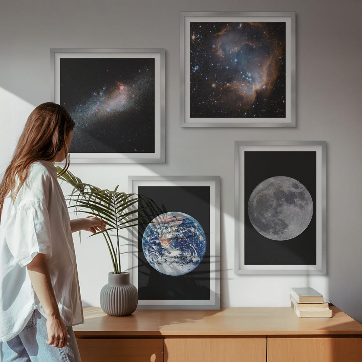 BILDER SET 4er Set - 50x50 cm & 40x60 cm Silberner Rahmen - Galaxie Weltraum Mond - Silberfarben, Kunststoff (50/50cm) - TULUP
