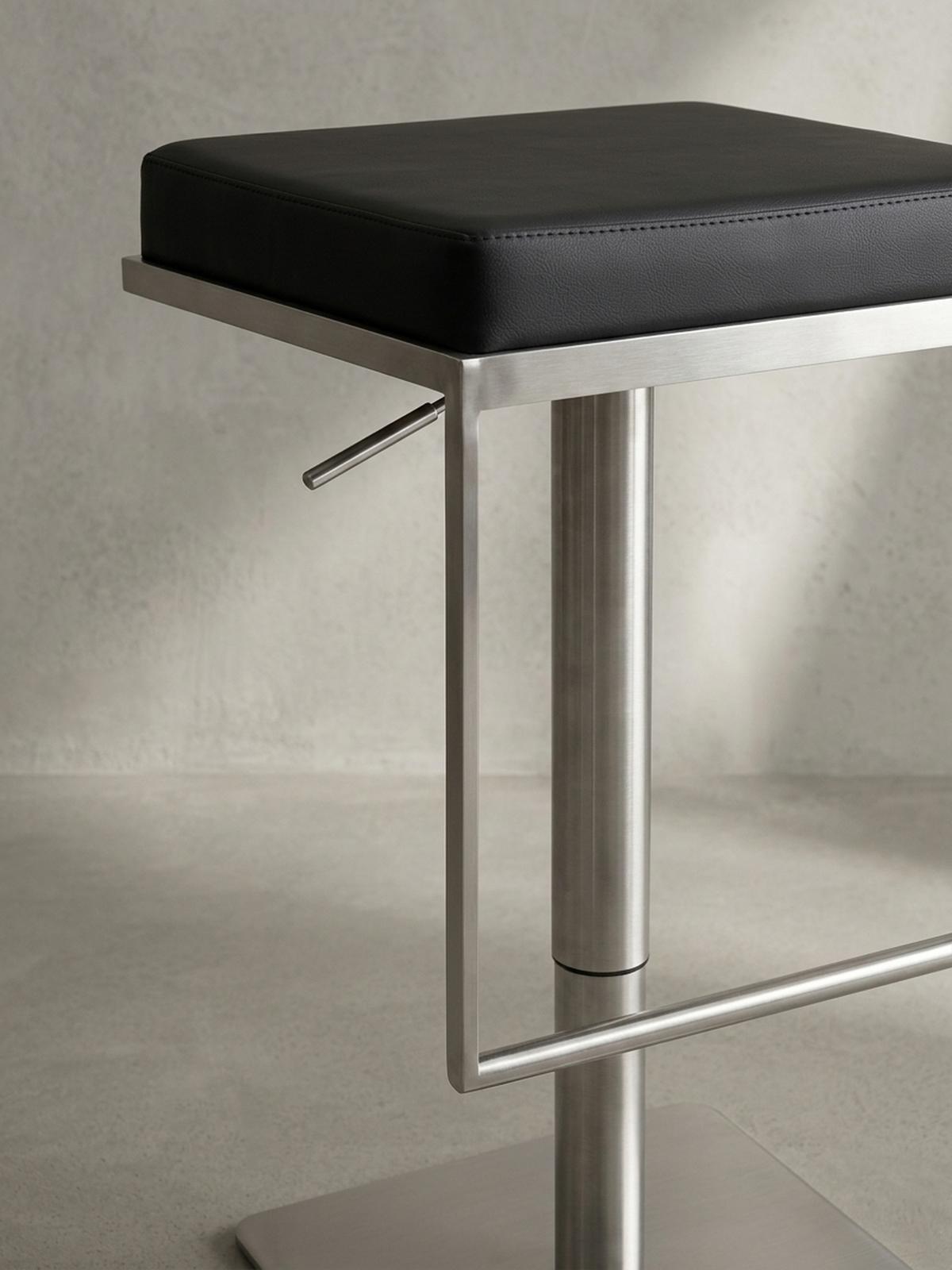 BARHOCKER – Schwarz, Kunstleder, Edelstahl, höhenverstellbar, drehbar, gepolstert, Modern - Silberfarben/Schwarz, Kunststoff/Textil (38/91/39cm) - KADIMA DESIGN