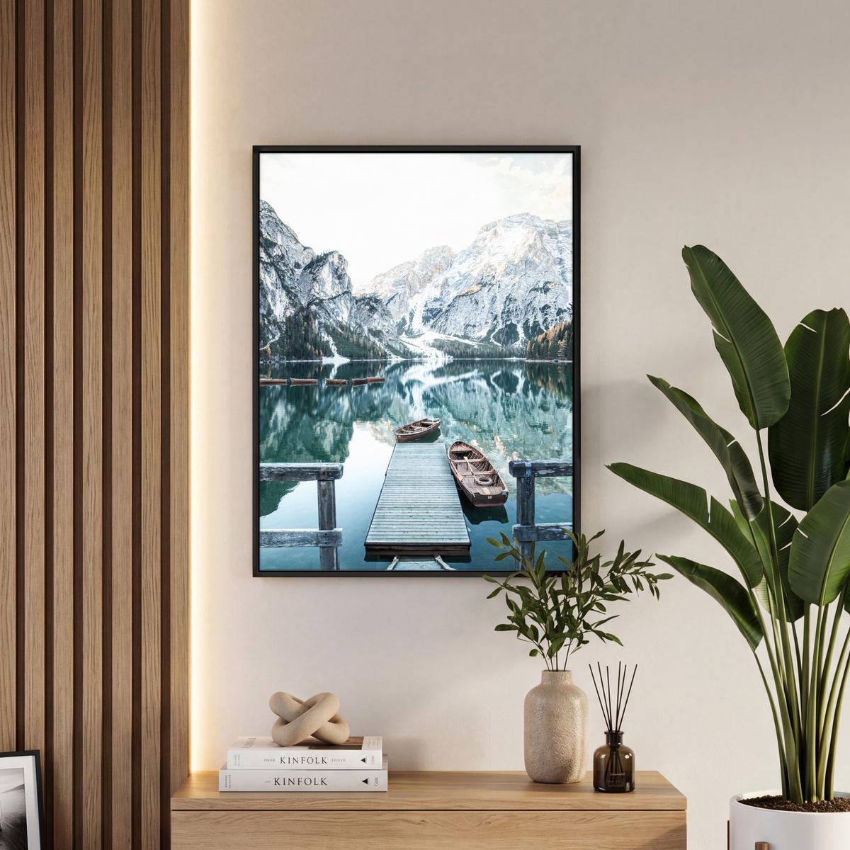 LEINWAND Bilder mit Rahmen - Natur - Berge - Schnee - Wald - Boot - 50x70 - Hellgrün, Textil (50/70cm) - MuchoWow