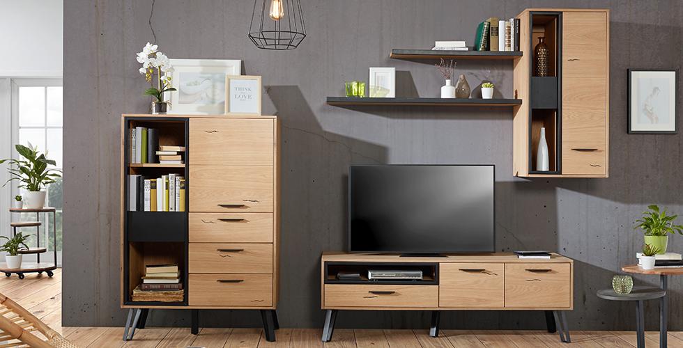 Stylische Wohnwand aus Eiche günstig kaufen bei mömax.
