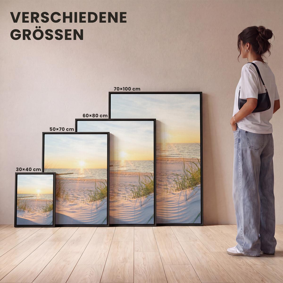 LEINWAND Bilder mit Rahmen - Strand - Sonne - Düne - Gras - Sand - Horizont - 30x40 - Hellblau, Textil (30/40cm) - MuchoWow