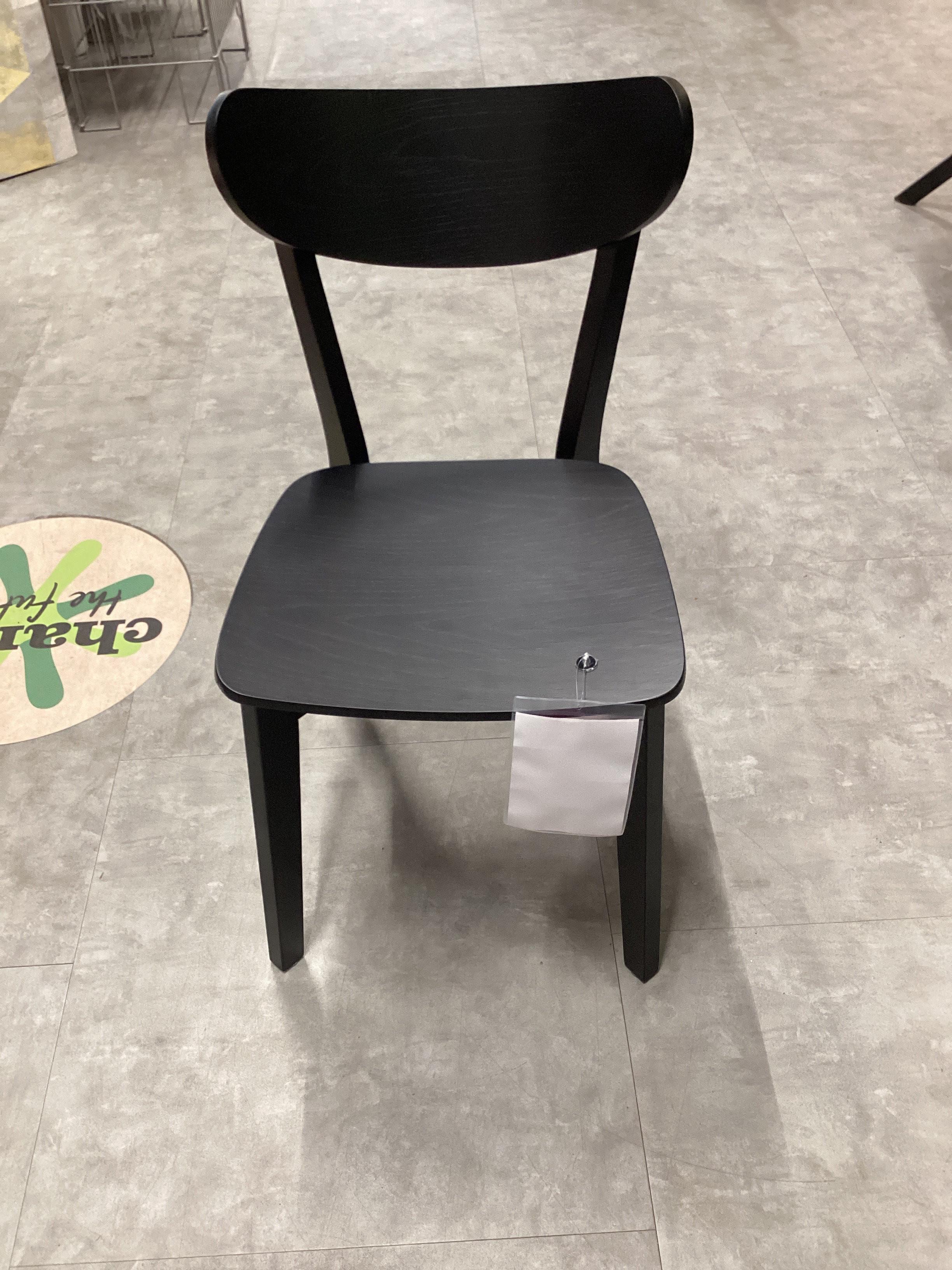 CSEPEL OUTLET ROXBY SZÉK