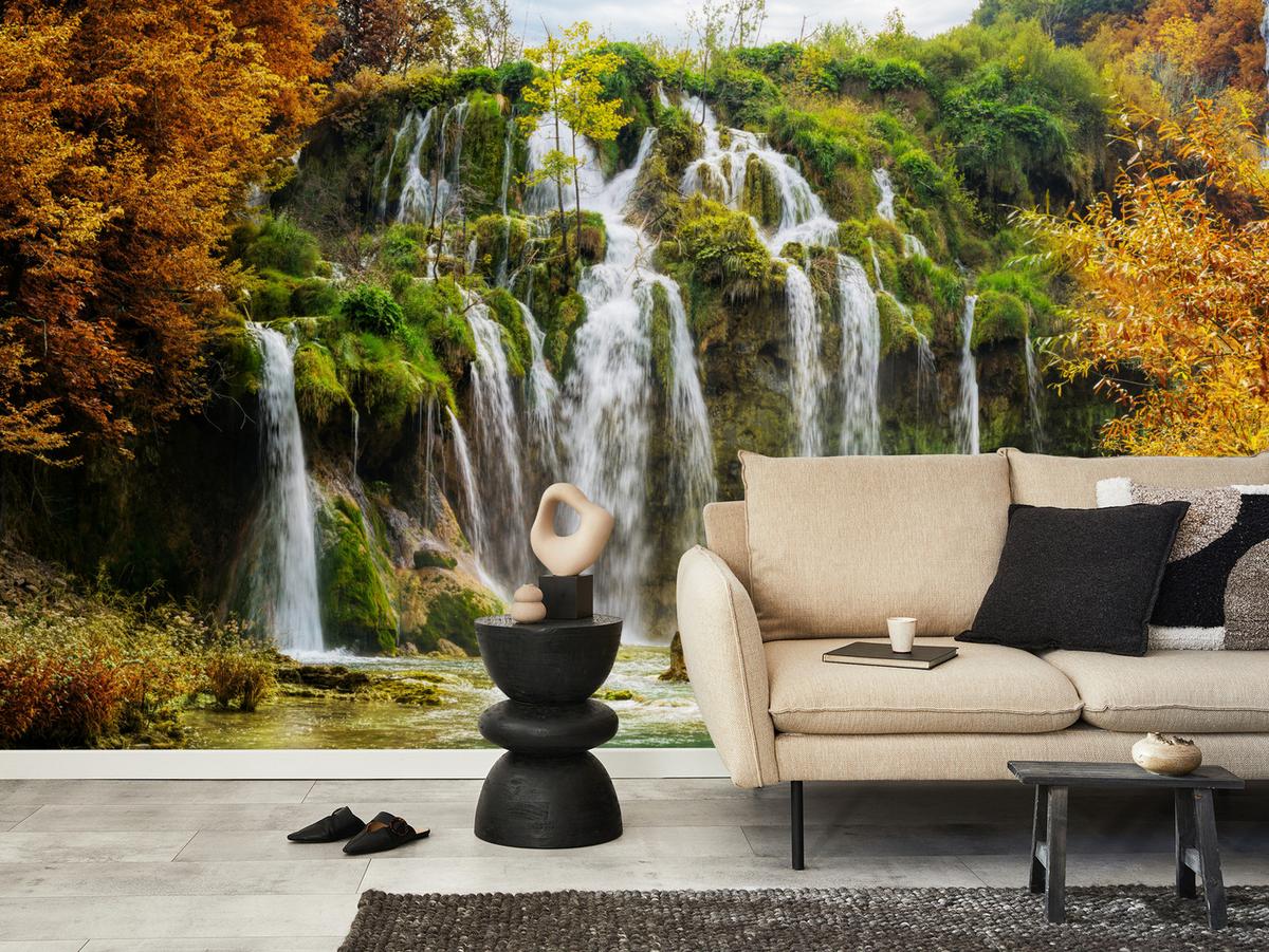 FOTOTAPETE für Esszimmer Exotischer Wasserfall Herbstbaum 450x315 - Gelb/Beige, Papier (450/315cm) - Muralo