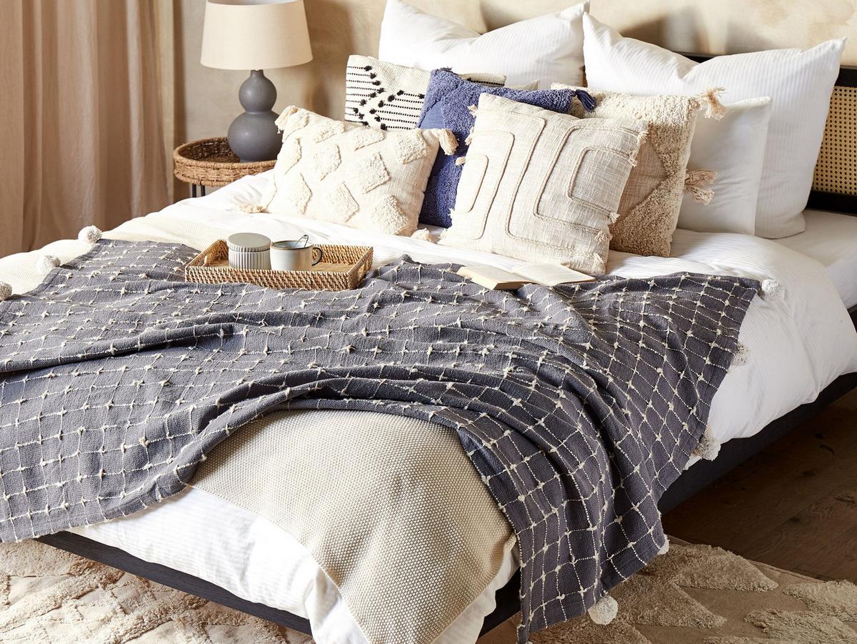 DECKE Cremeweiß Yasam 125/150 cm - Ecru, Naturmaterialien/Textil (125/150cm) - Beliani